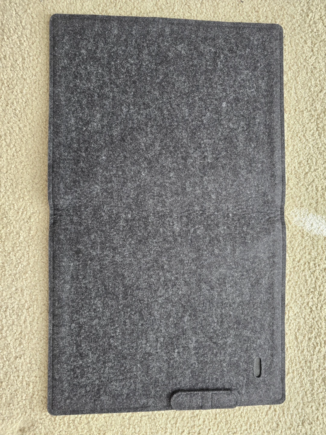 Nedrelow Wool Laptop Sleeve with Zippered Pouch - photo 2