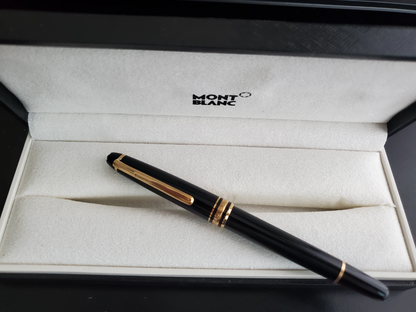 Montblanc Meisterstück Classique 145 Fountain Pen - photo 3