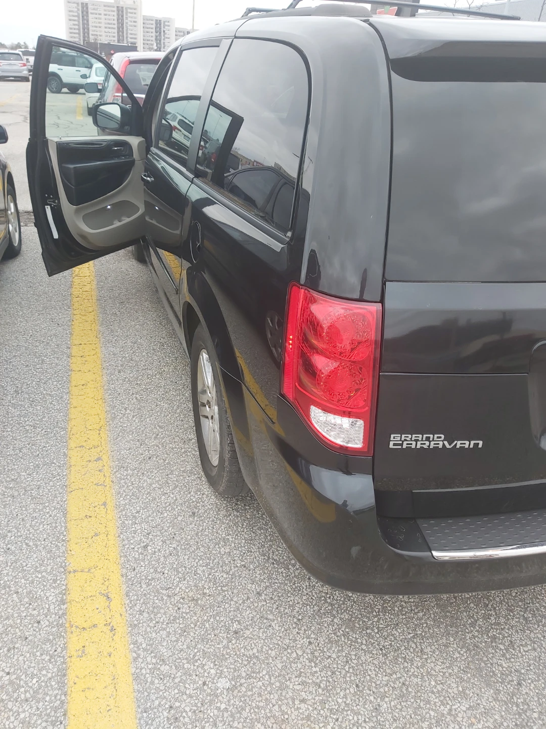 Black Dodge Grand Caravan EXT - photo 4