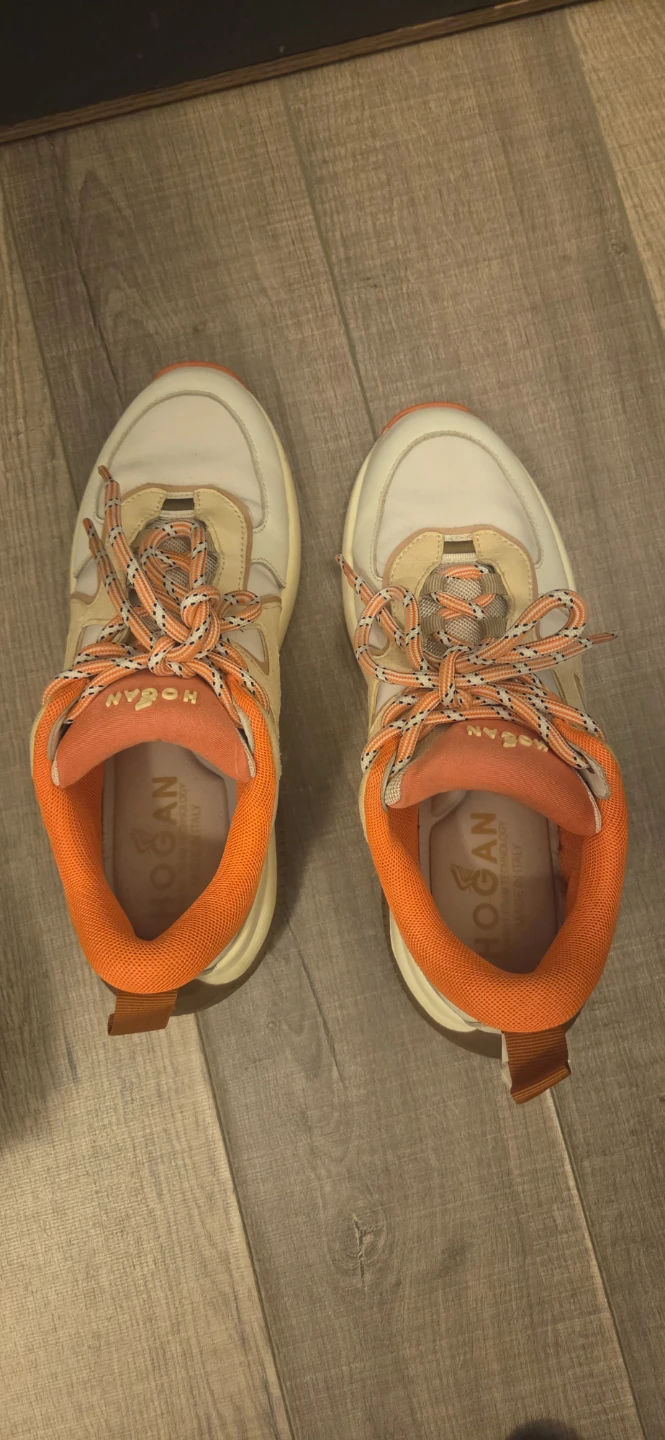 Women's running shoes