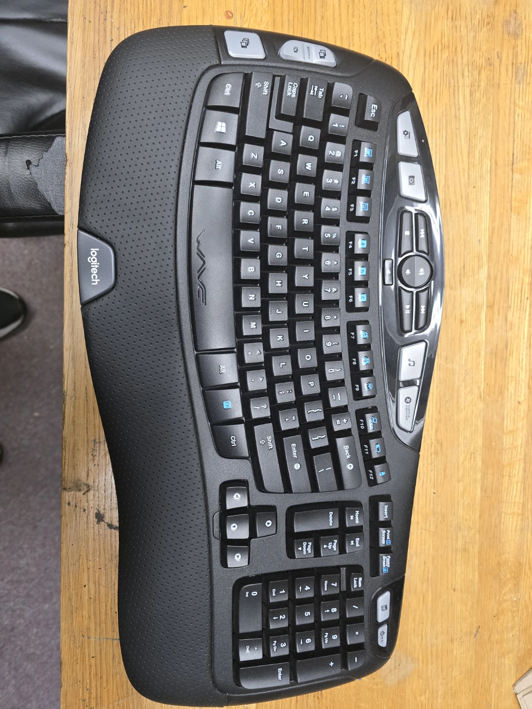 🌱Logitech Wave Ergonomic Keyboard