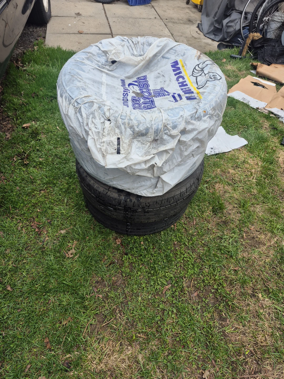 Michelin Defender 195/65R15 Tires (Set of 2) - photo 2