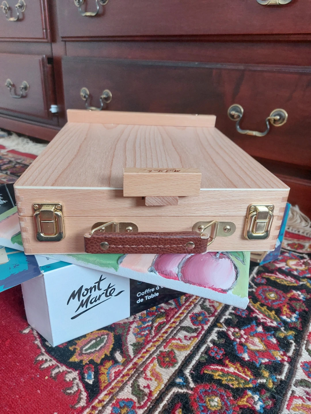 Mont Marte Tabletop Box Easel Signature