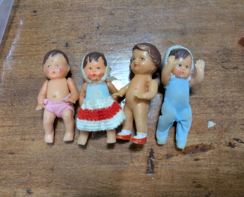 Vintage ARI Dolls (Set of 4)