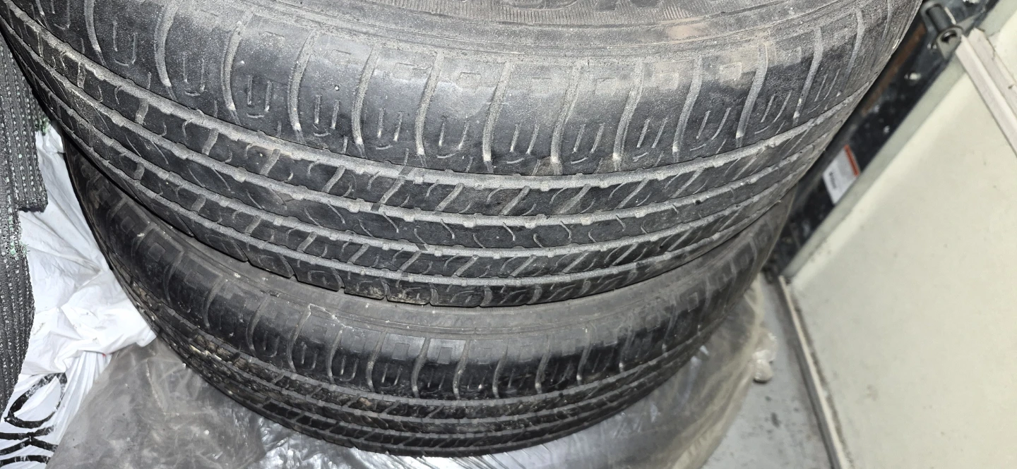 Set of 4 Hyundai Wheels and Tires 205/55R16 - photo 4
