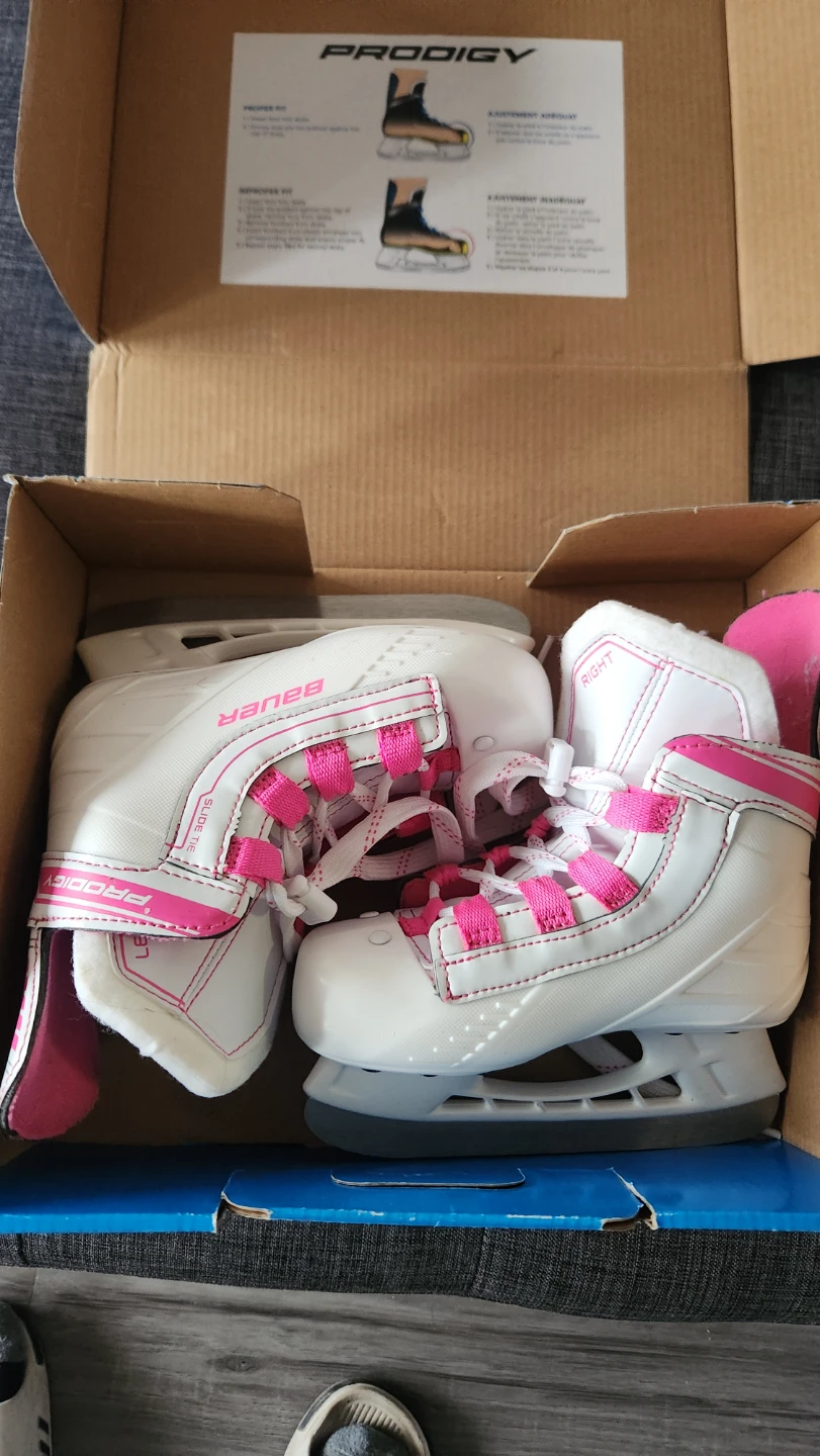 Bauer Prodigy Youth Ice Skates - Girls