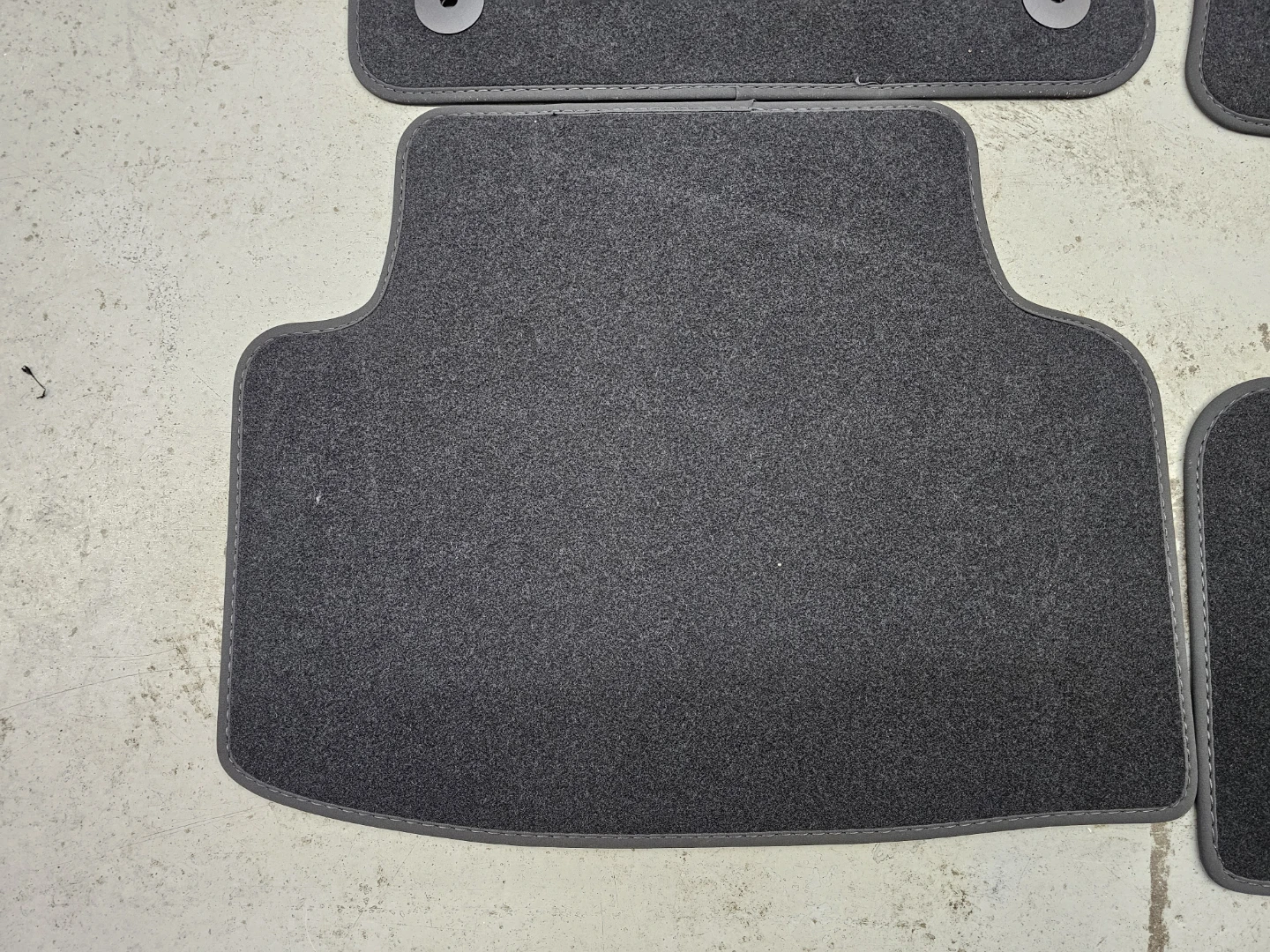 2024 VOLKSWAGEN TAOS FLOOR MATS - photo 4