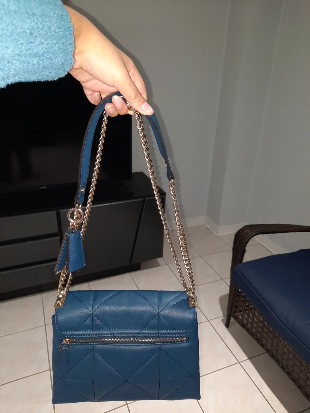 Navy Blue Guess Shoulder Bag with Chain Strap - photo 2