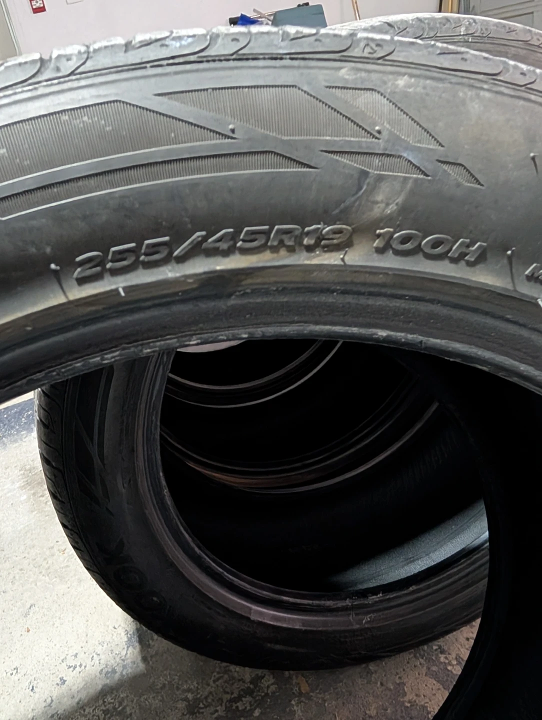 Hankook Ventus S1 Noble 2 Tires - 255/45R19 - photo 4