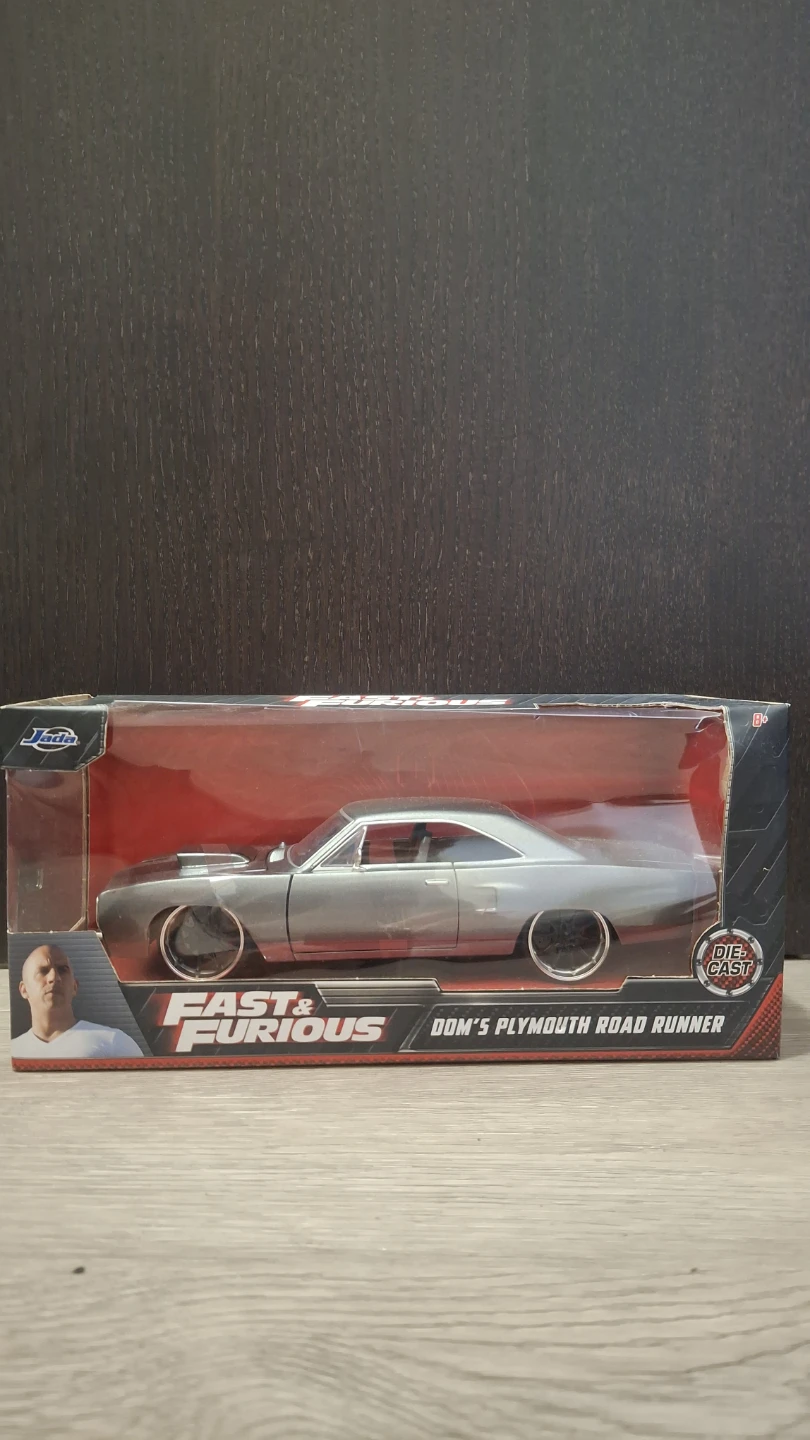 Fast & Furious Dom's 1969 Plymouth Road Runner Die-Cast Car - photo 2