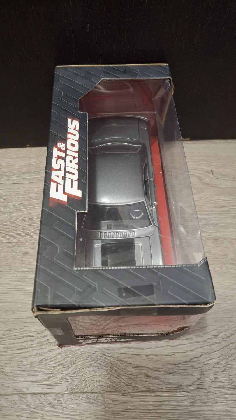 Fast & Furious Dom's 1969 Plymouth Road Runner Die-Cast Car - photo 3