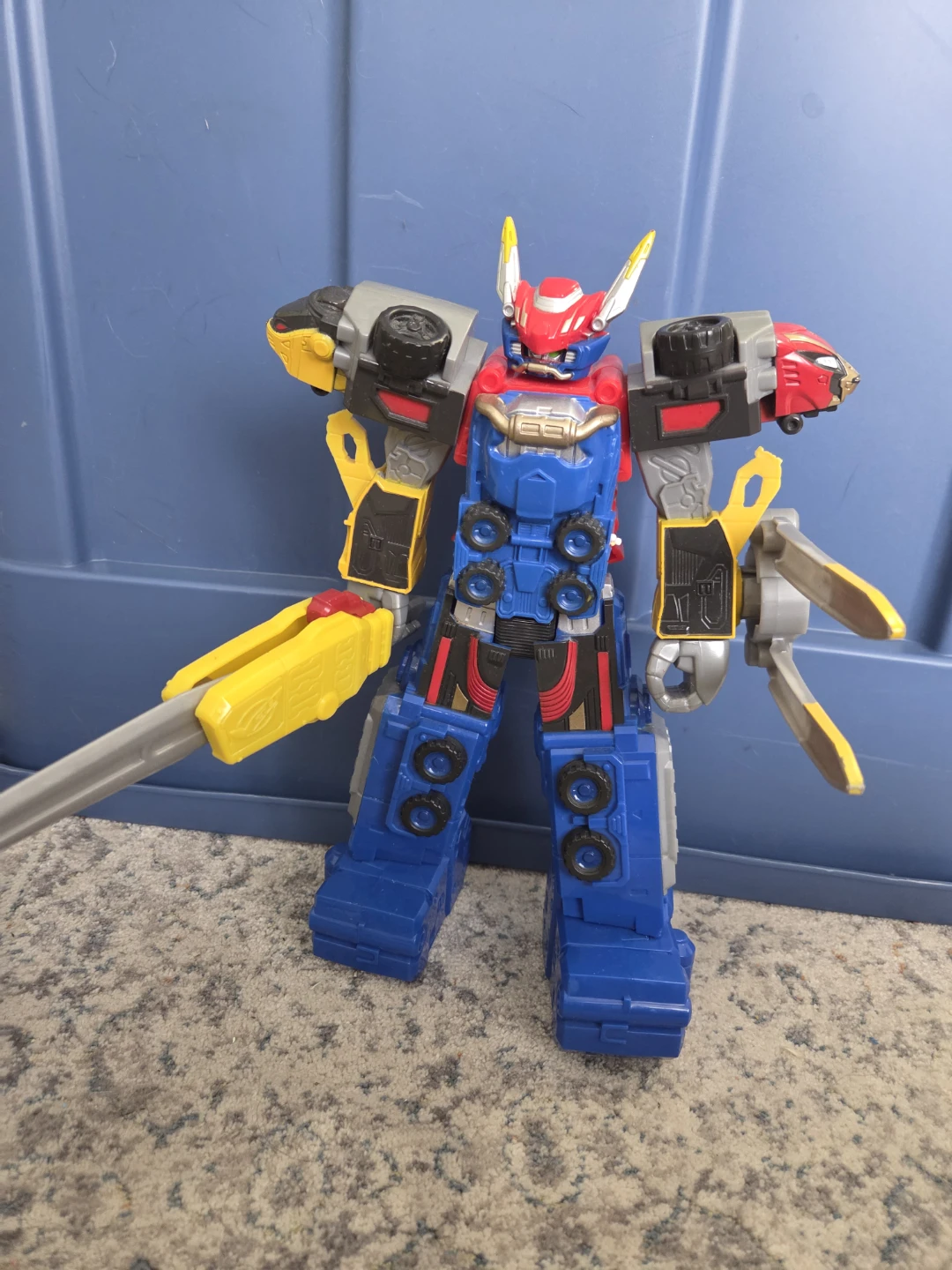 Power Ranger Action Figure - photo 2