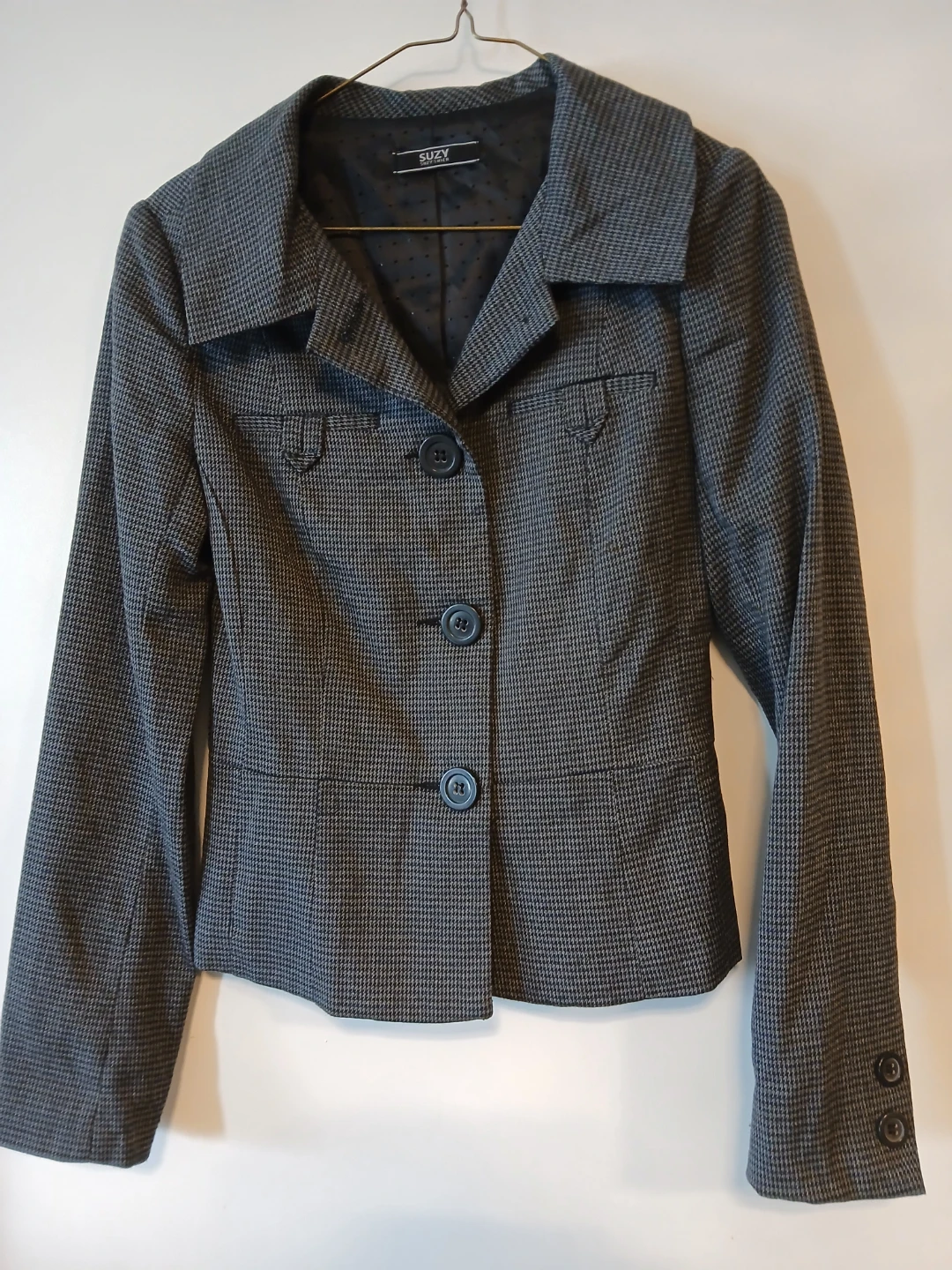 Seductions and Suzy Blazers. $12 EACH. - photo 5