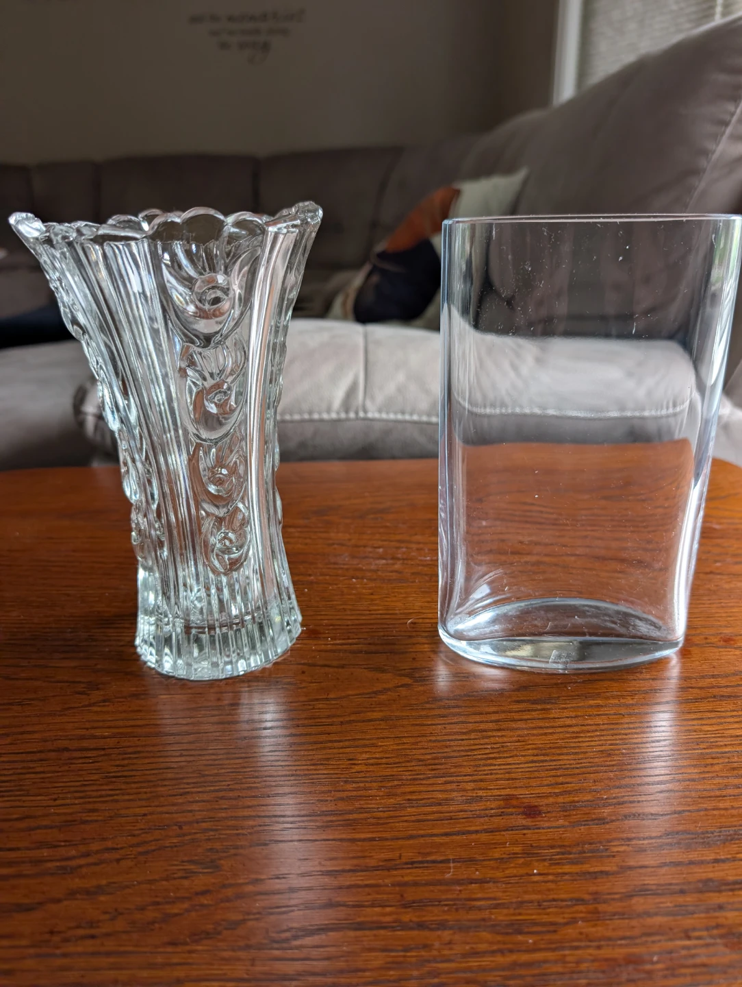 Two Glass Vases - photo 2