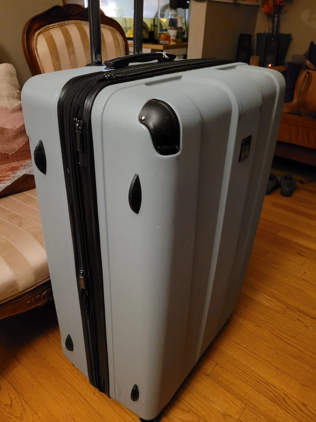 Kenneth Cole-Grey Hardside Spinner Suitcase - photo 2