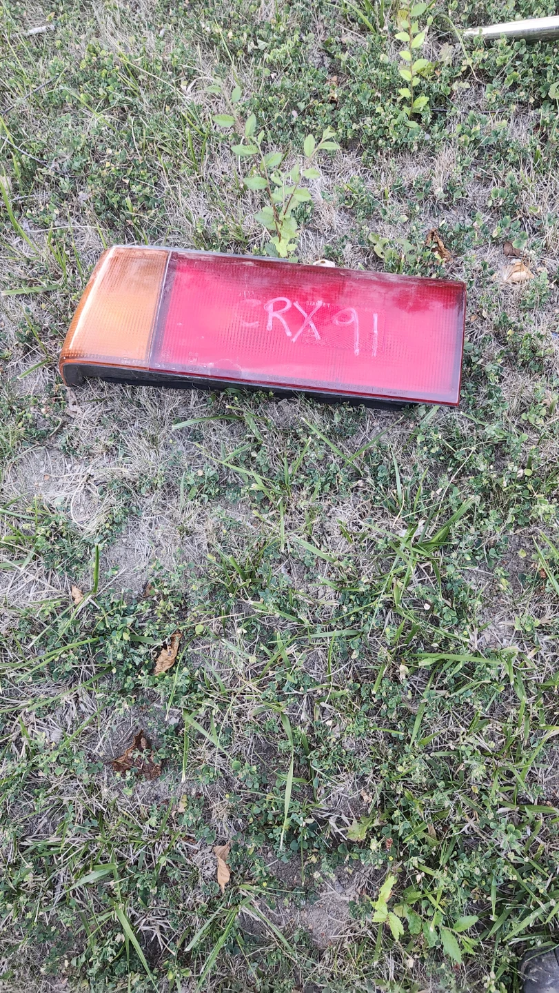 Honda CRX 1991 Taillight - photo 2