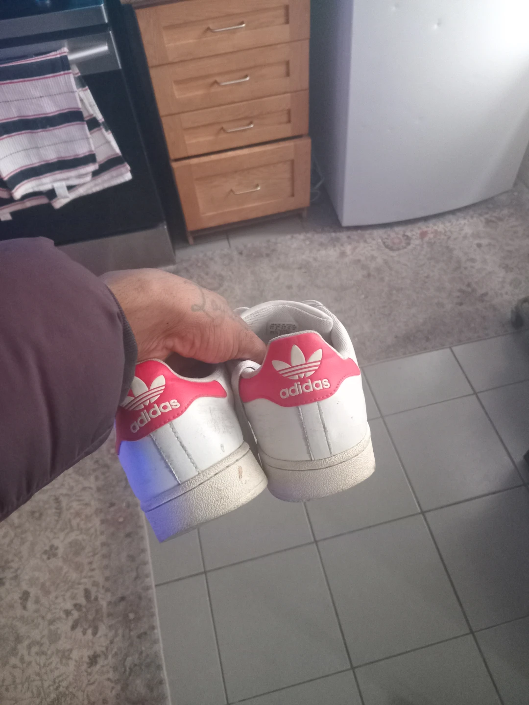 Size 9.5 addidas - photo 2