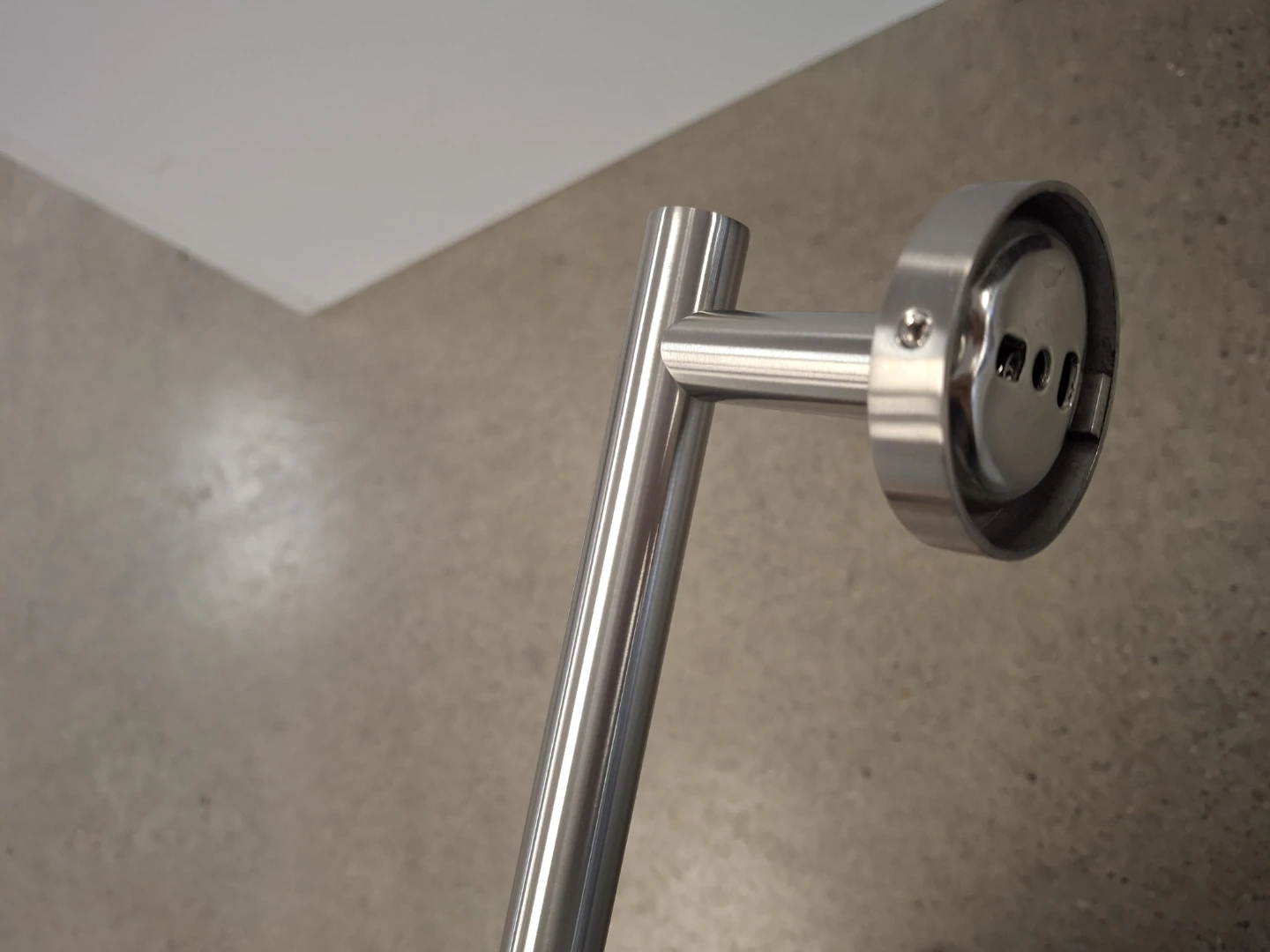 24" KODAEN TB114BN Towel Bar - Brushed Nickel - photo 3