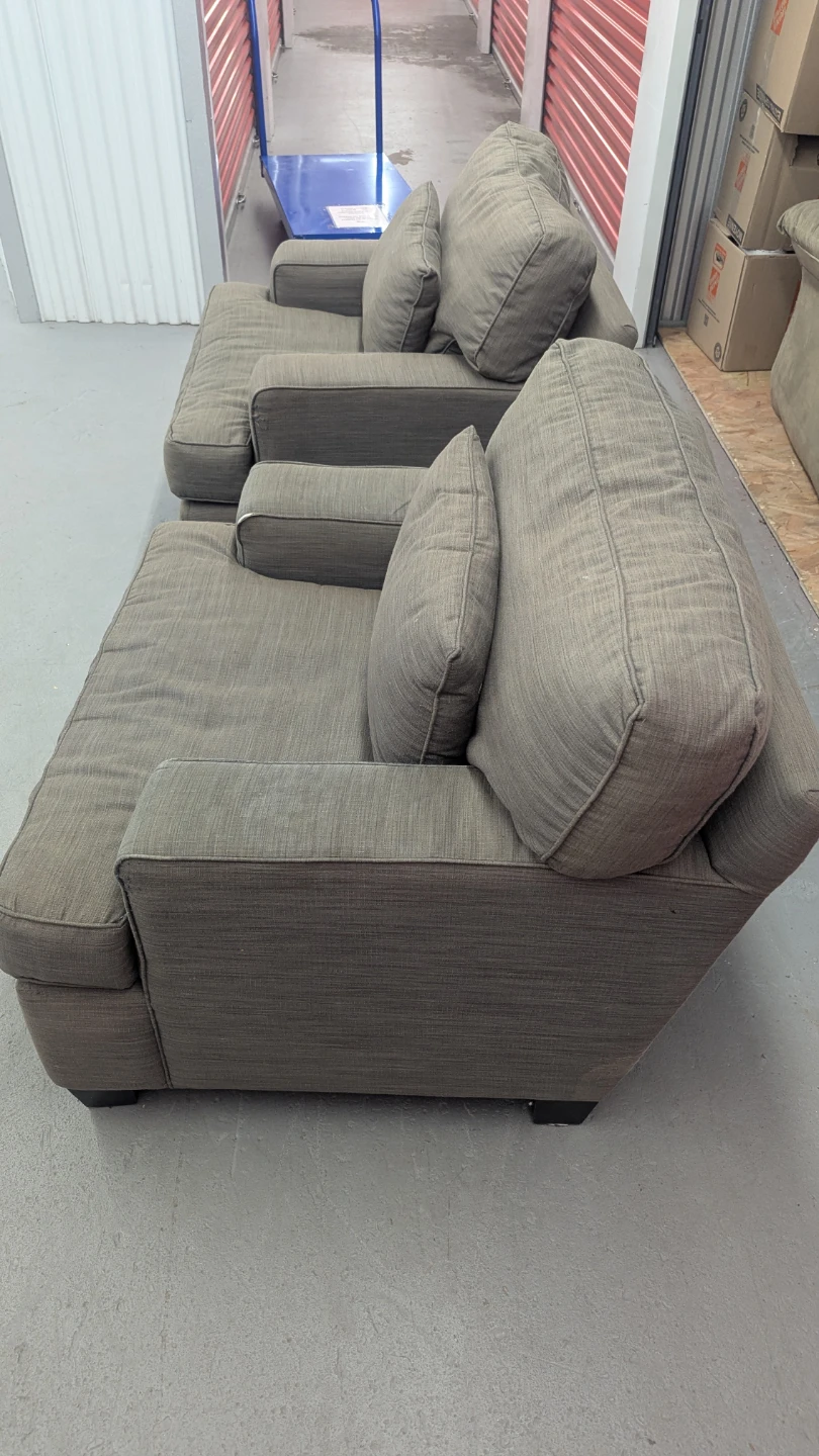 Free Delivery - 2 Good Quality Couch Chairs - photo 4