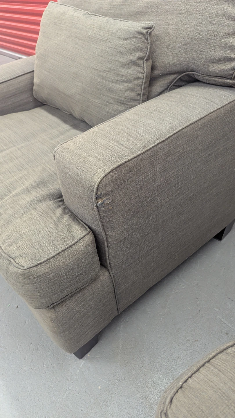 Free Delivery - 2 Good Quality Couch Chairs - photo 5