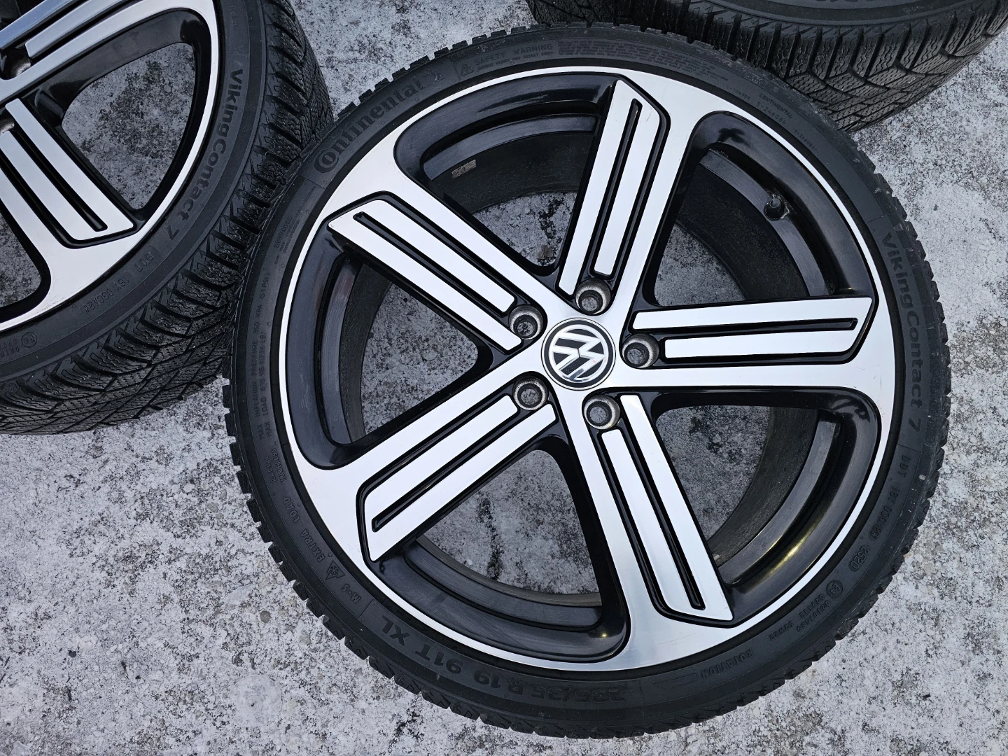VOLKSWAGEN GOLF R (MK7) RIMS AND TIRES - photo 2