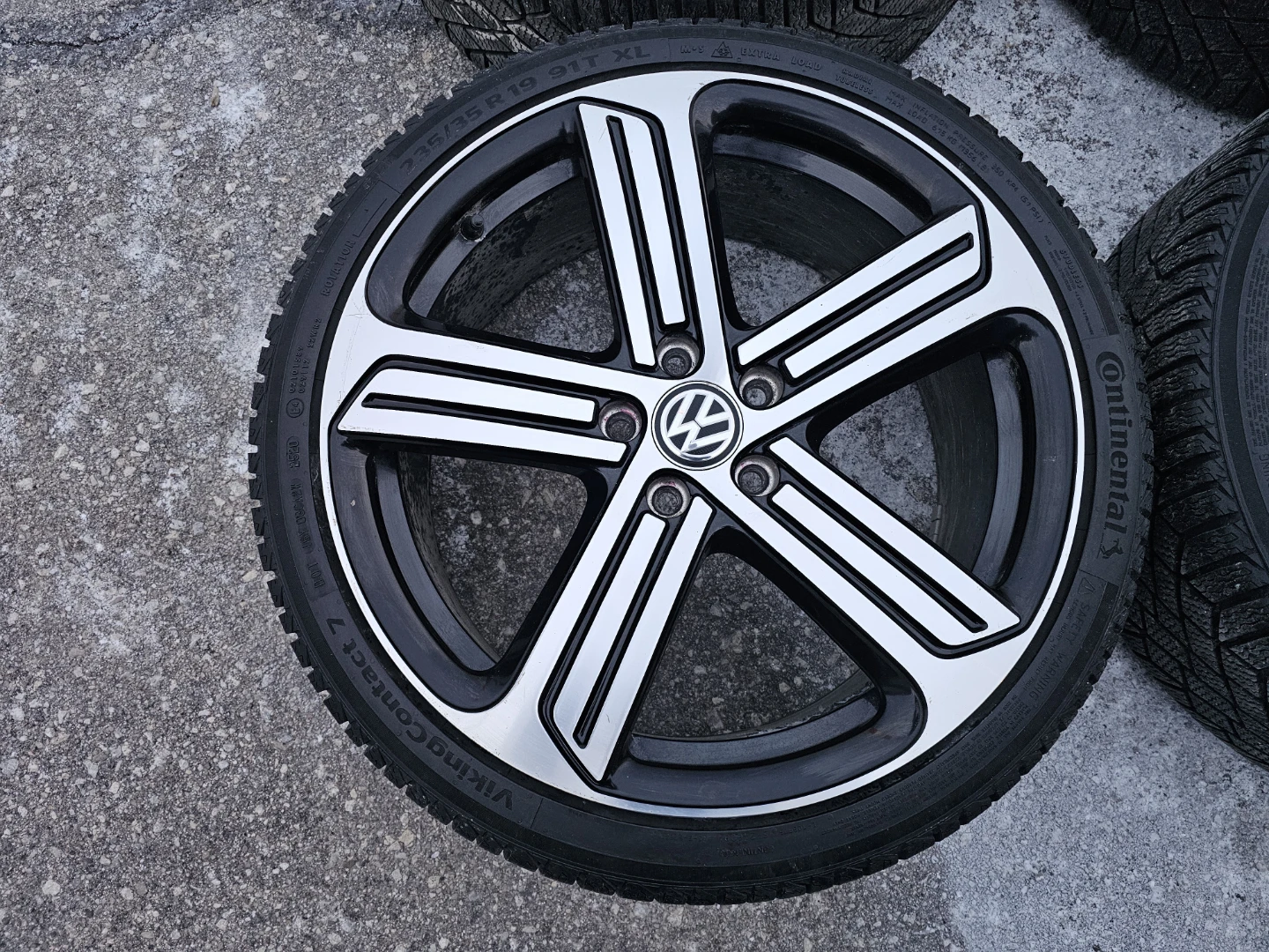 VOLKSWAGEN GOLF R (MK7) RIMS AND TIRES - photo 4