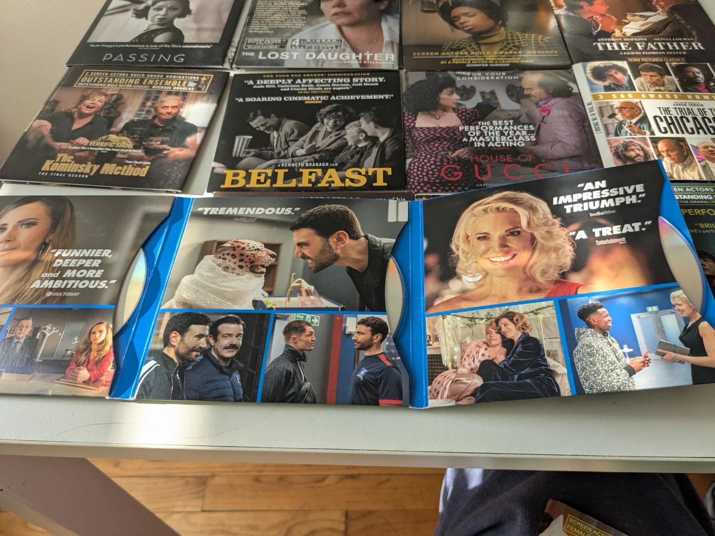 Ted Lasso TV Series DVD Set - photo 4