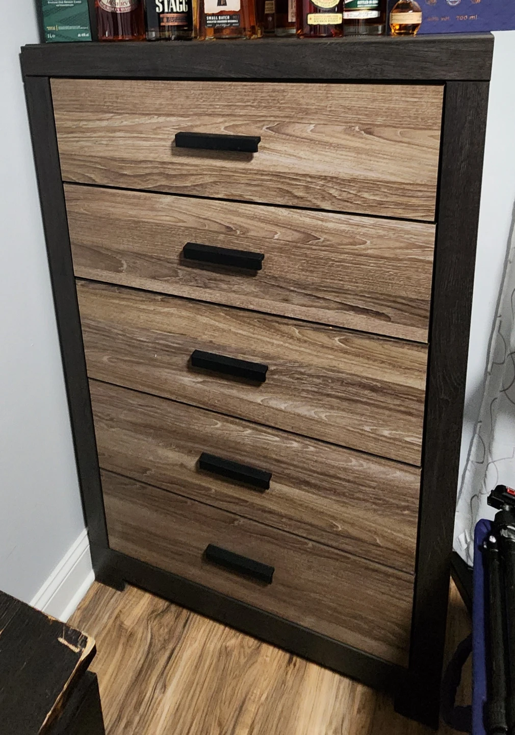 5-Drawer Tall Dresser - Wood Grain Finish - photo 2