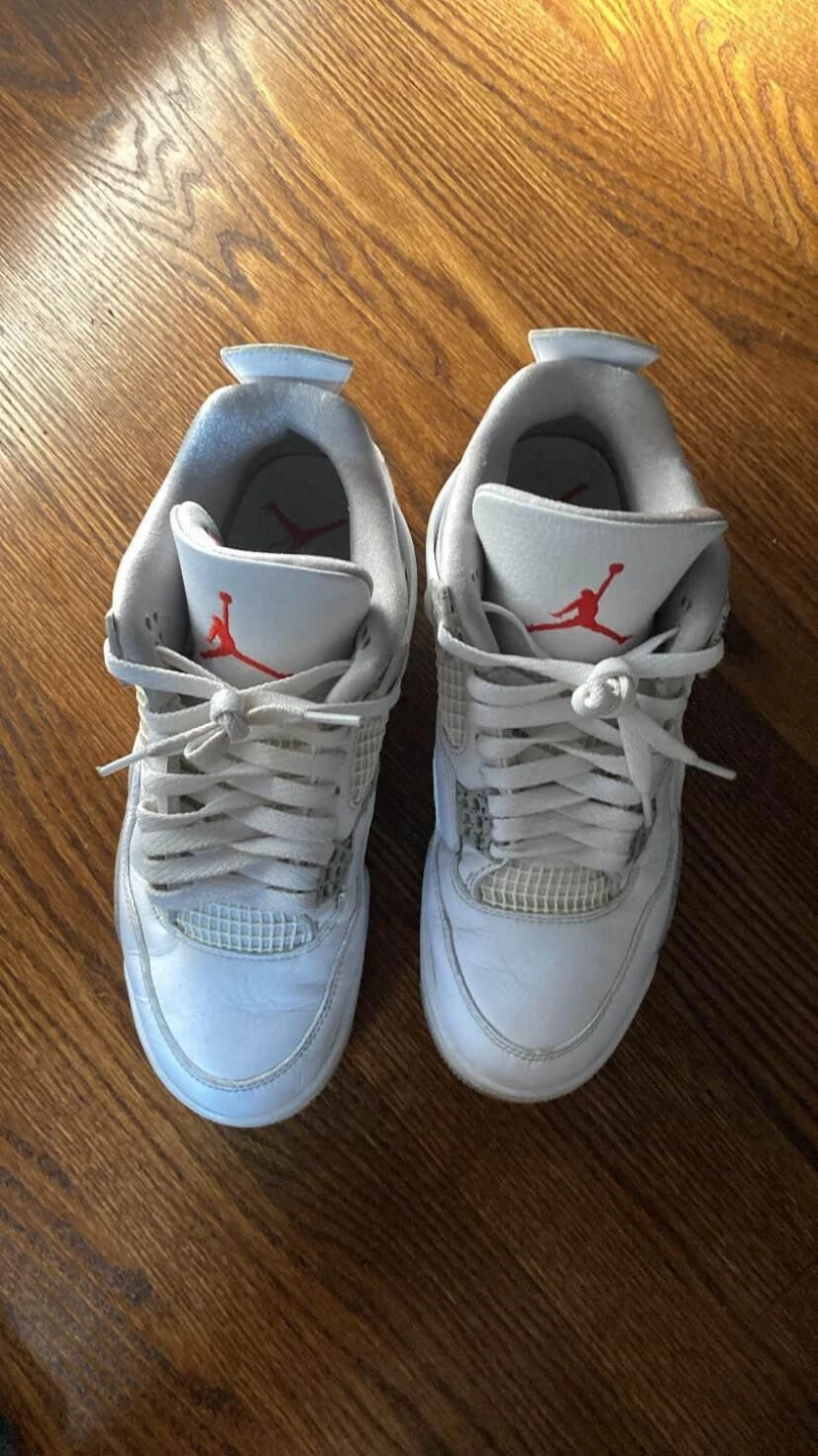 Air Jordan 4 Retro White/Red Sneakers