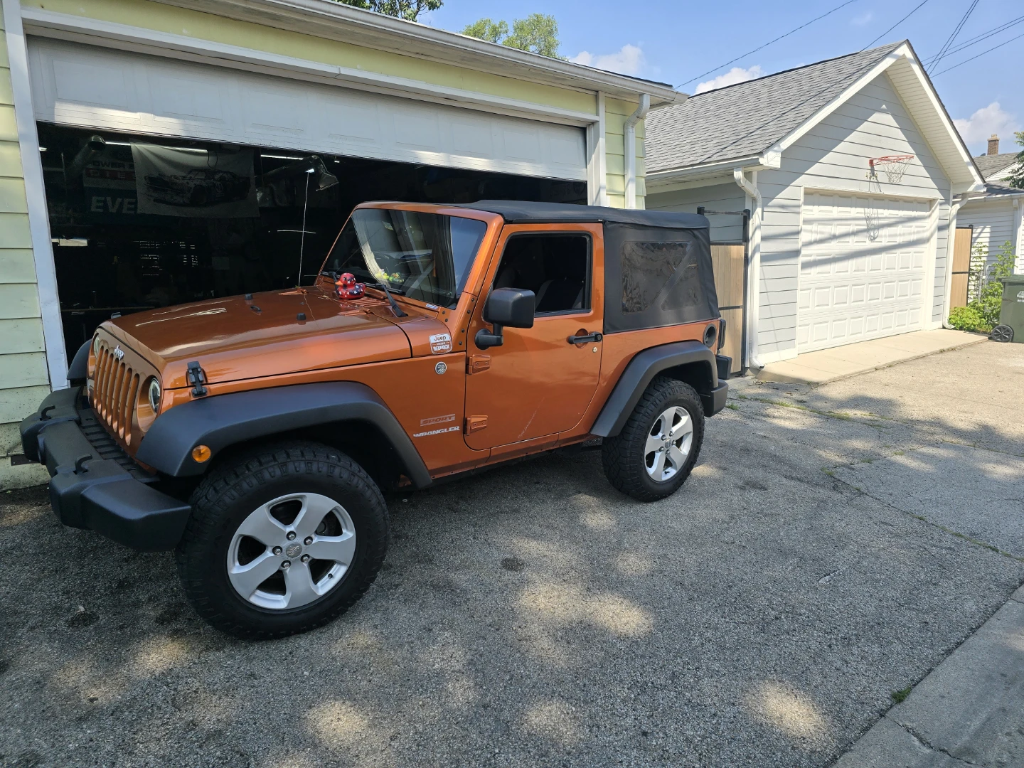 Orange Jeep Wrangler Sport - photo 2