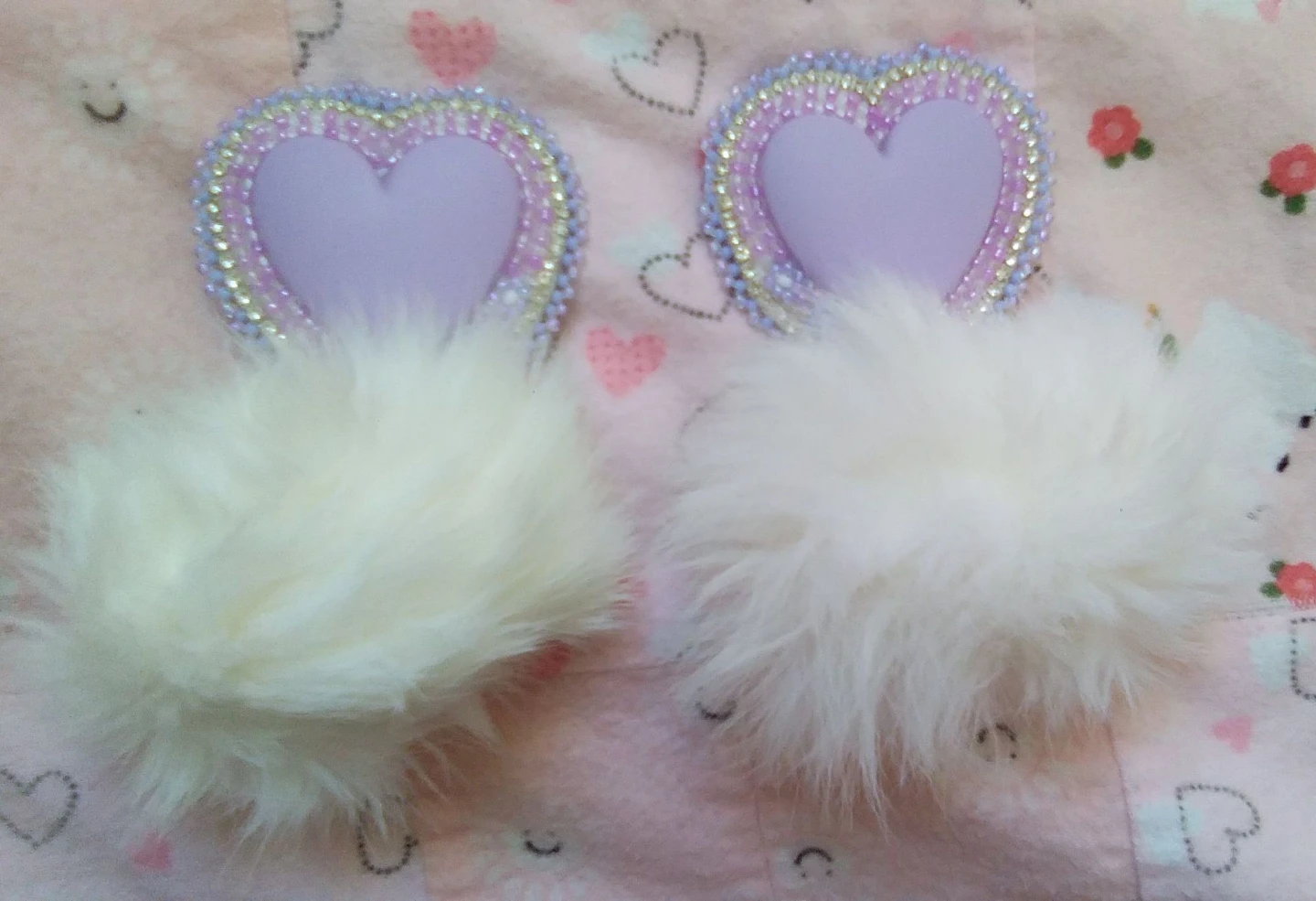 Beaded Earrings Purple Heart Rabbit fur pom-poms