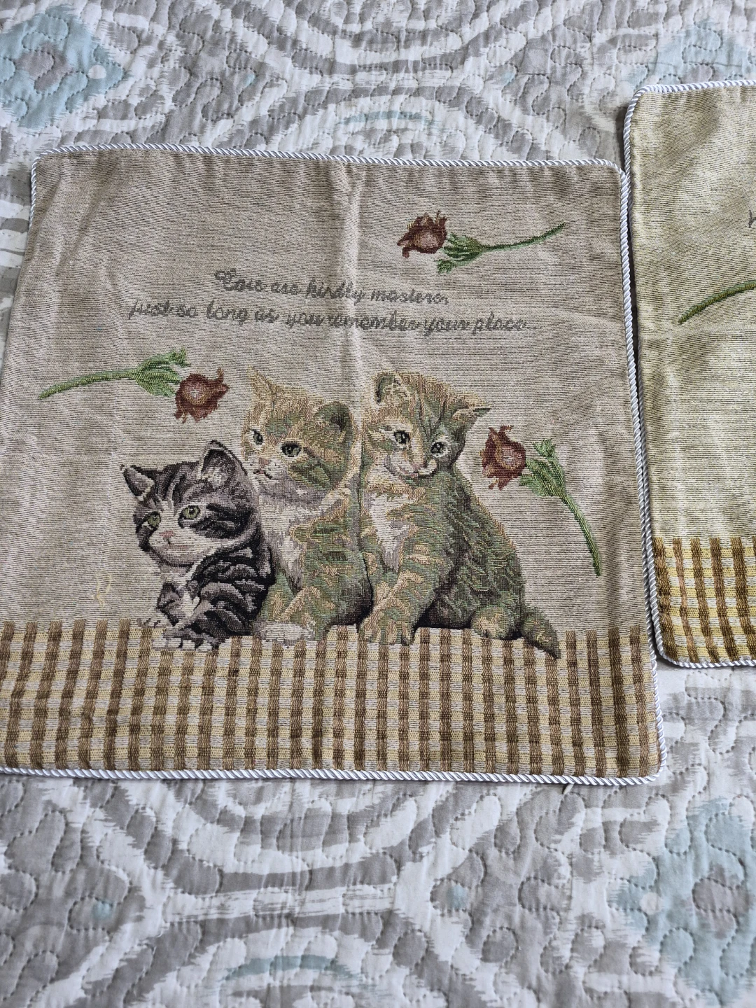 Pair of So Cute 17" x 17" Kitty Cats Tapestry Pillow... - photo 2