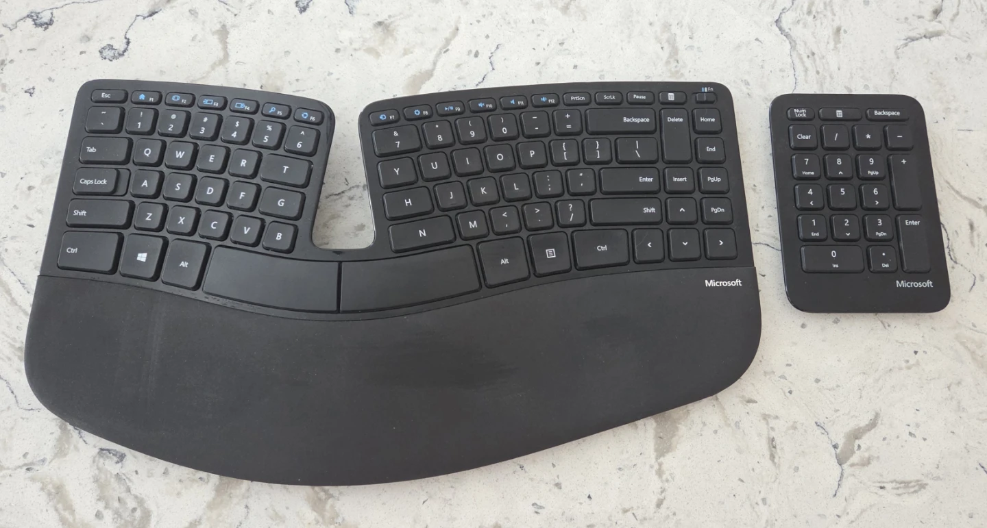 Ergonomic + RGB Gaming Keyboard - photo 4