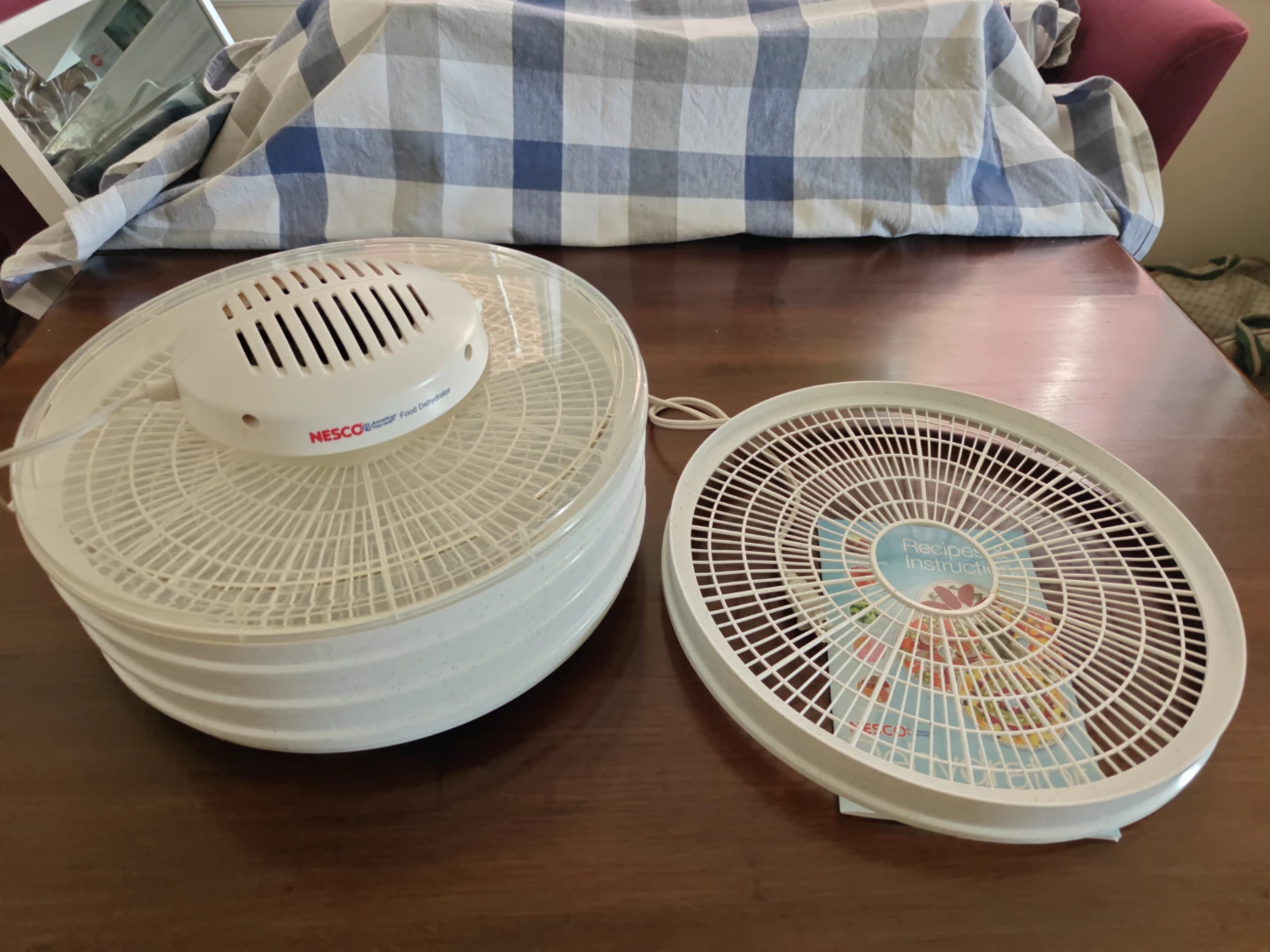 Nesco Food Dehydrator and Jerky Maker - photo 2