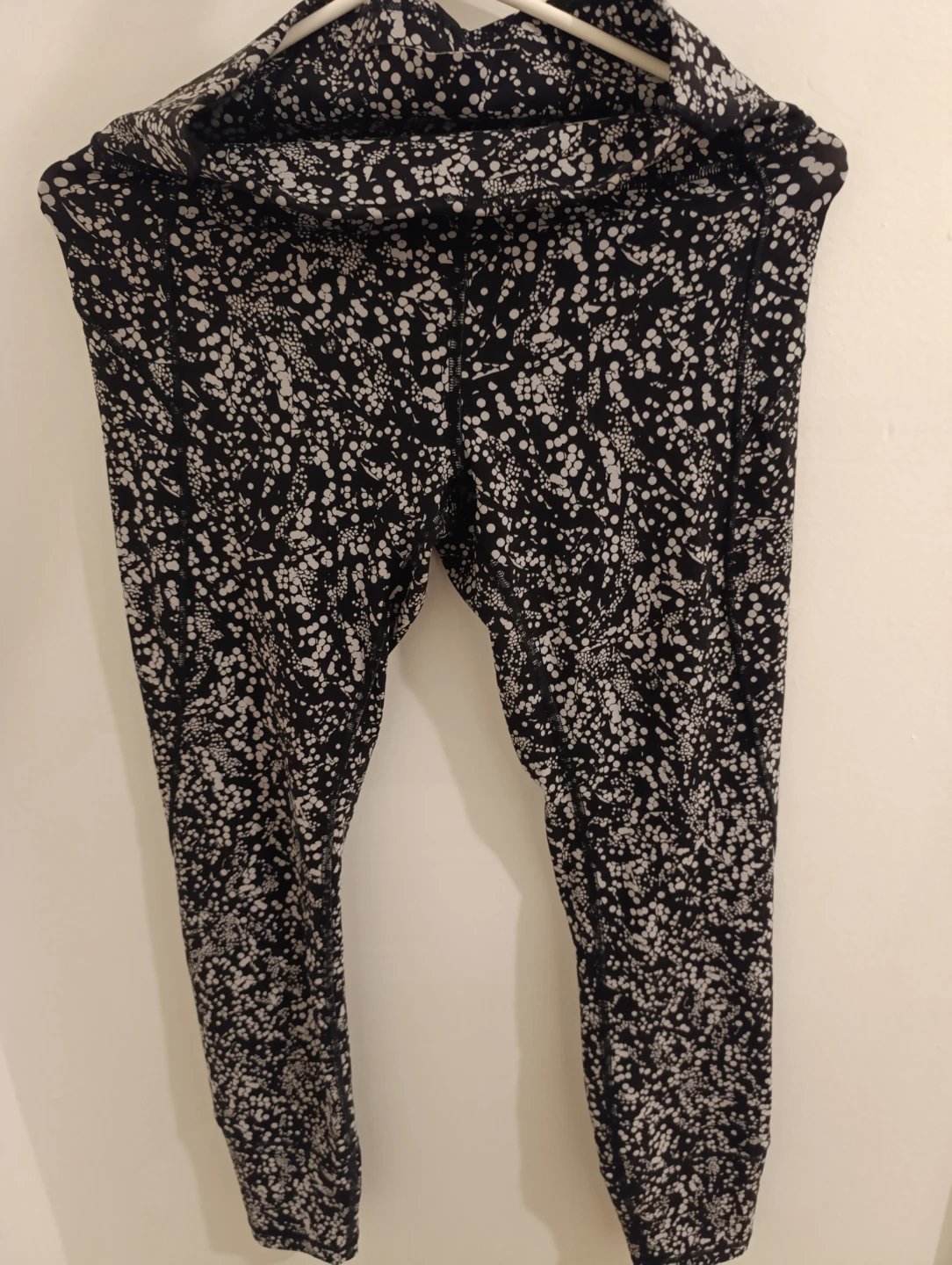 Lululemon Athletica Women's Capris - photo 2