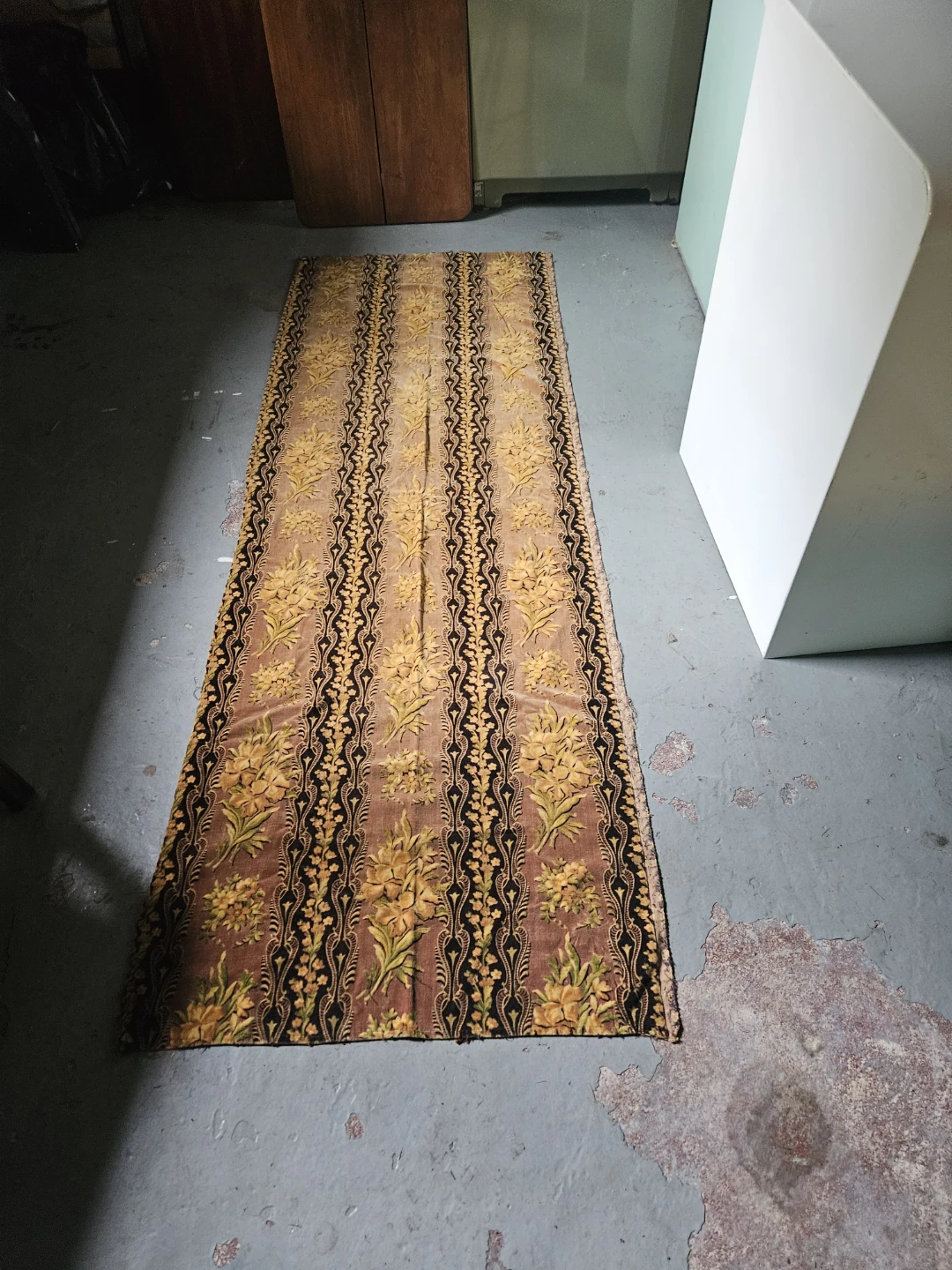 Vintage Floral Fabric Runner - photo 2