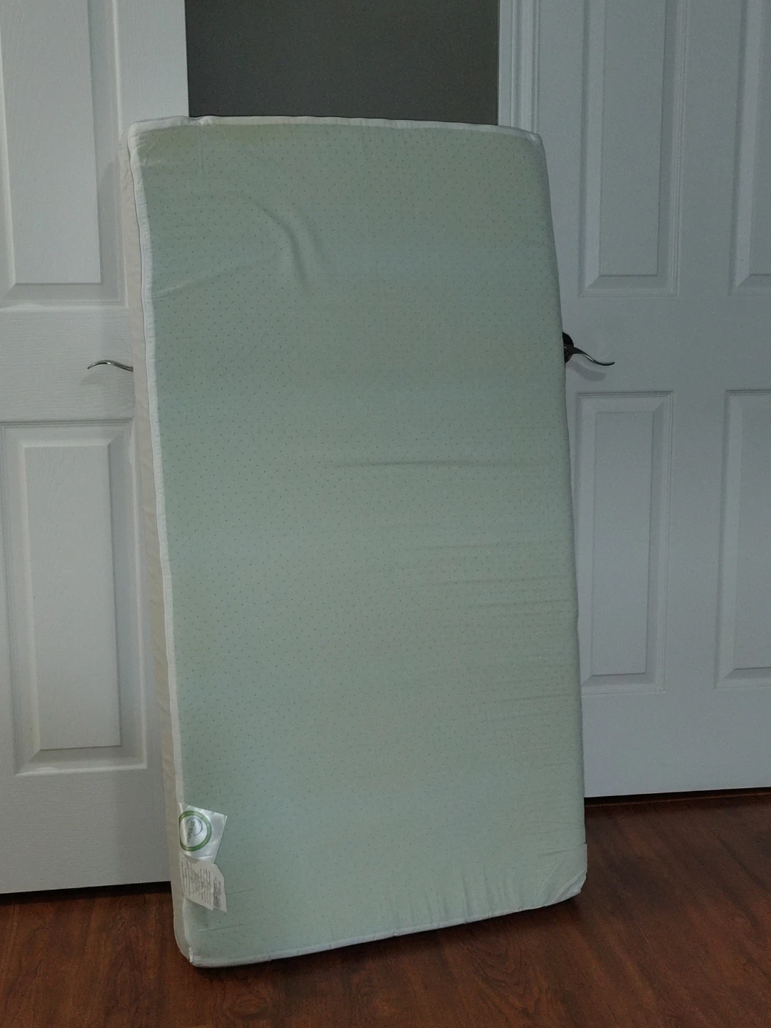 Baby Crib Mattress with White Cover - photo 2