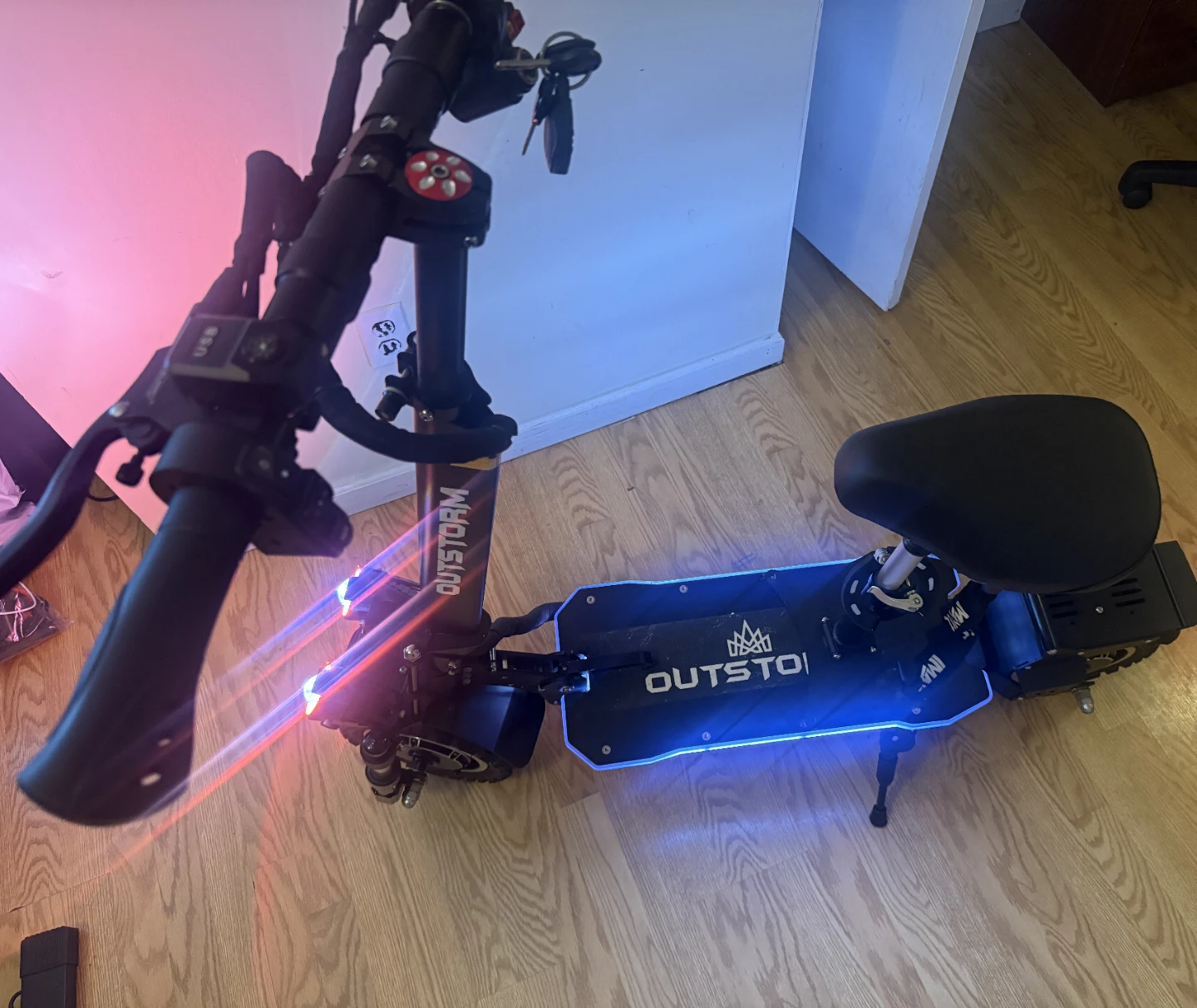 OUTSTORM Electric Scooter - photo 4