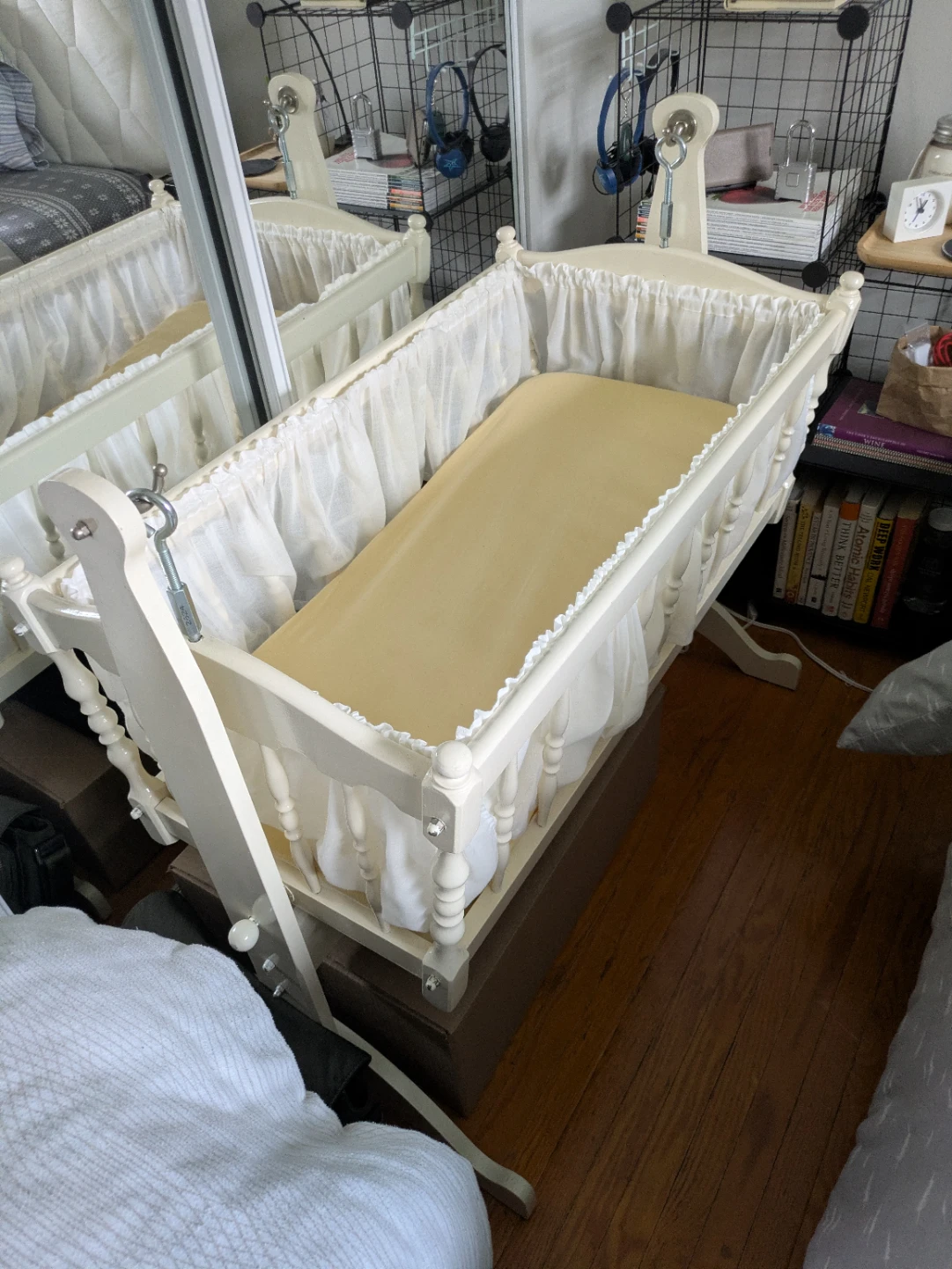 Baby Cradle Bassinet with Mattress