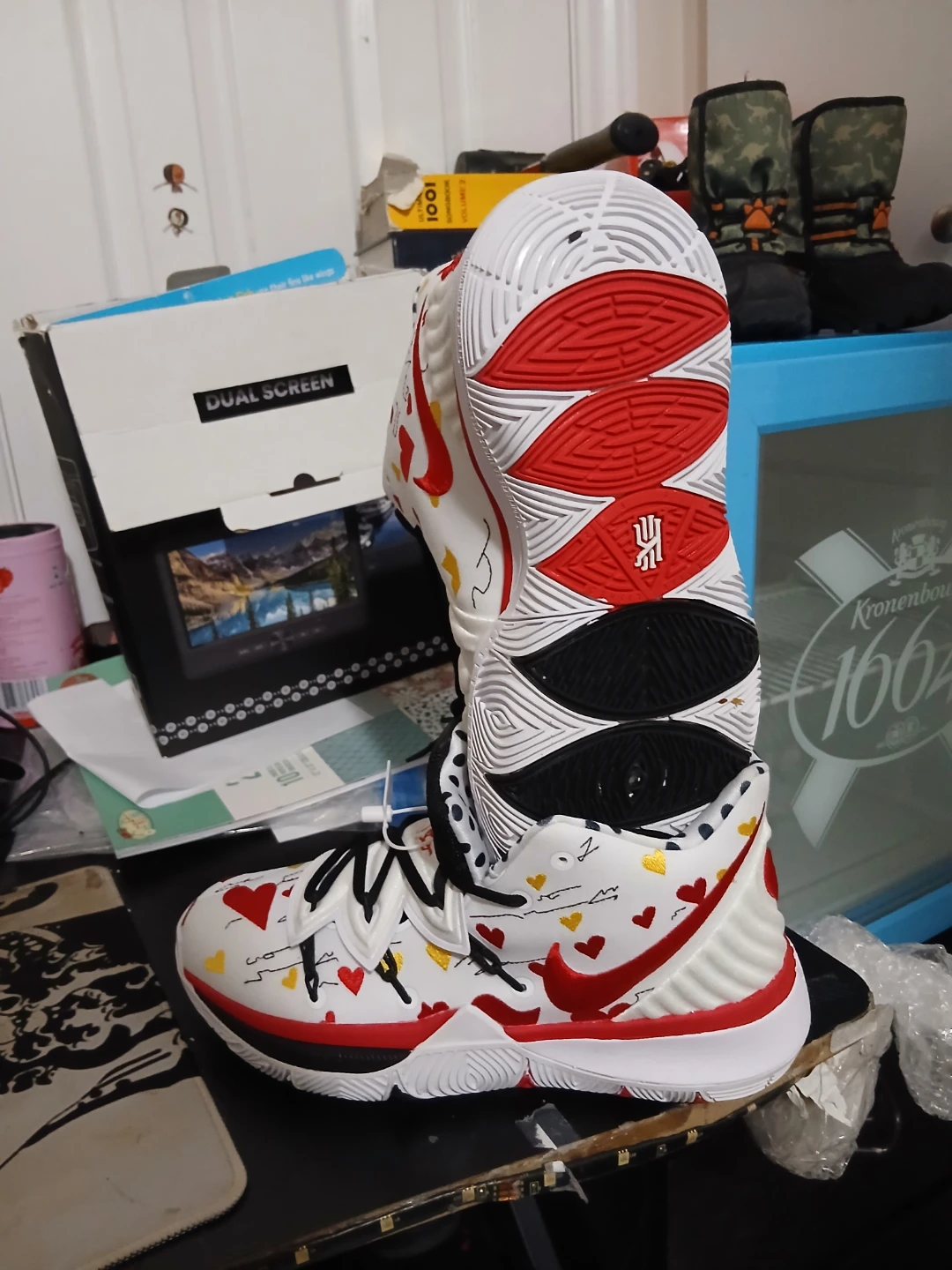 Nike Kyrie 5 "Friends Pack" Basketball Shoes