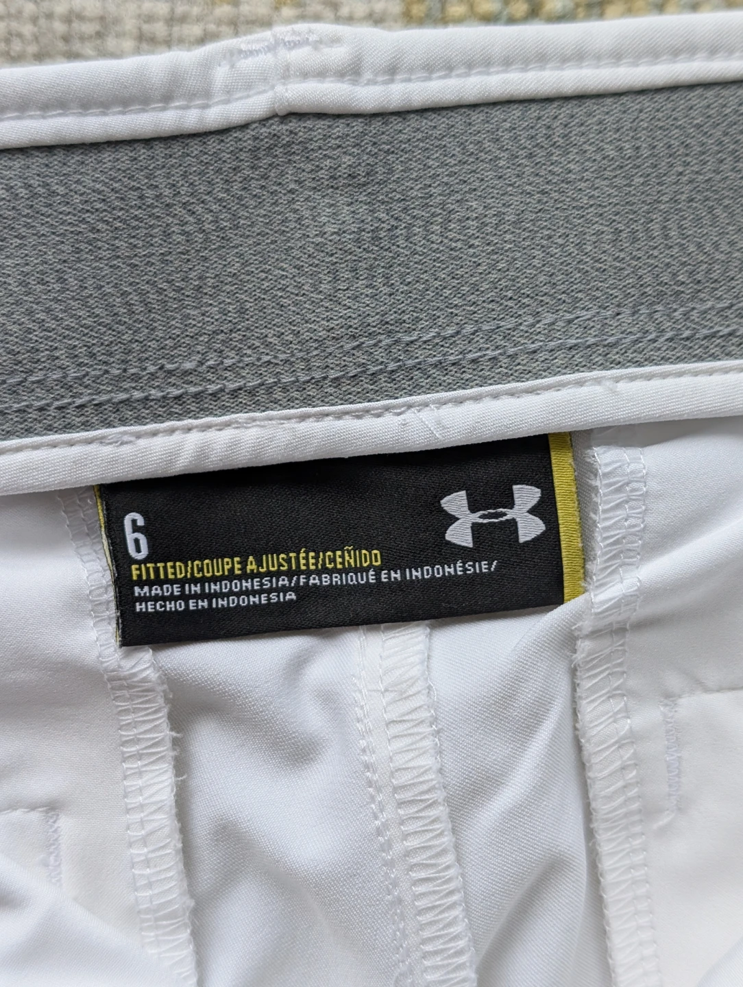 Under Armour White Fitted Golf Pants Size 6 - photo 3