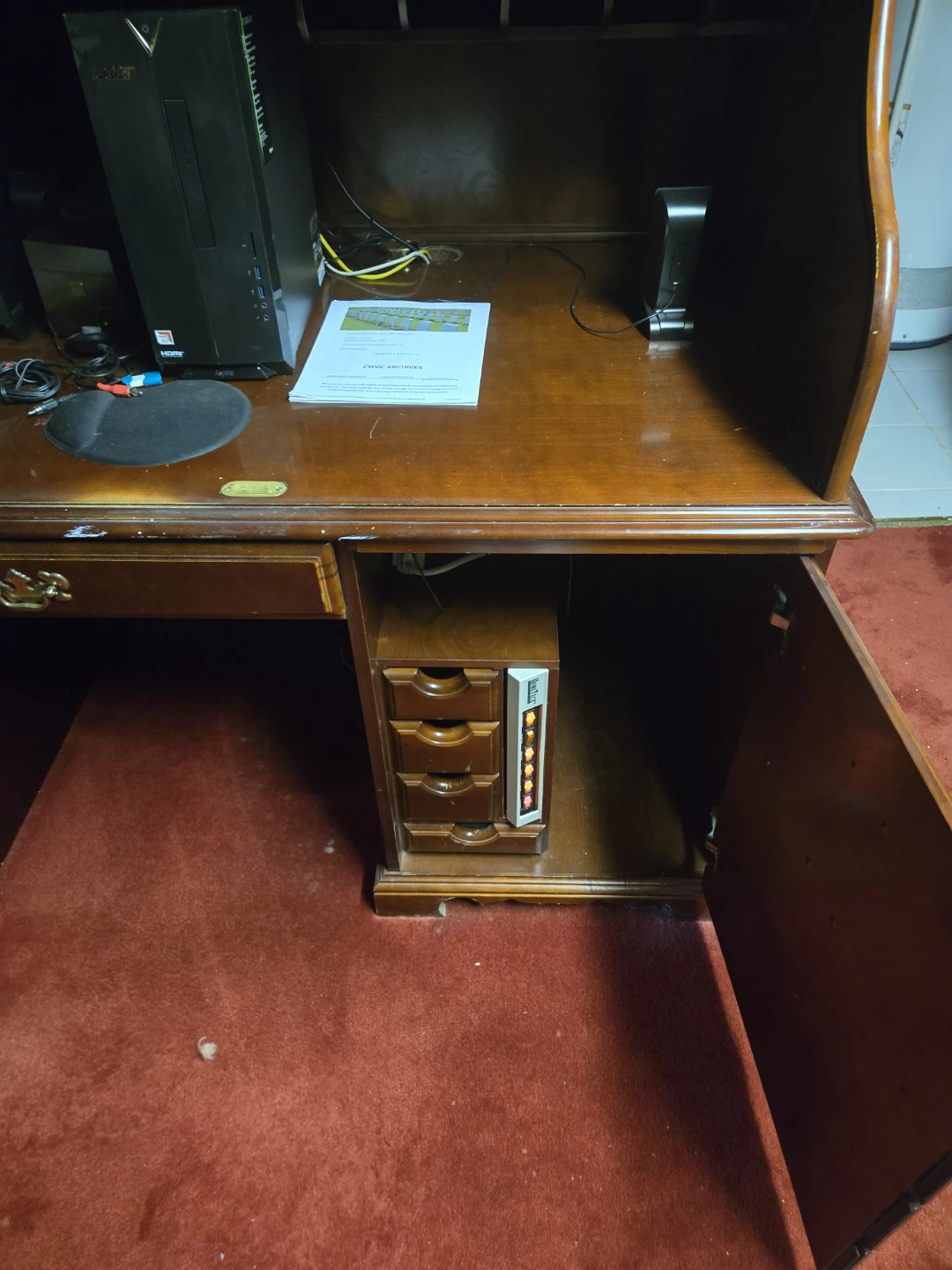 Vintage Roll Top Desk - photo 3