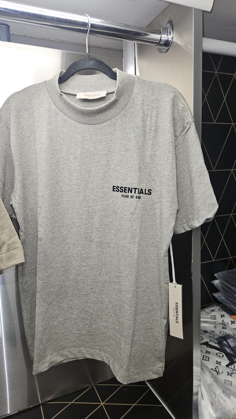 Fear of God Essentials T-Shirt Bundle - photo 5