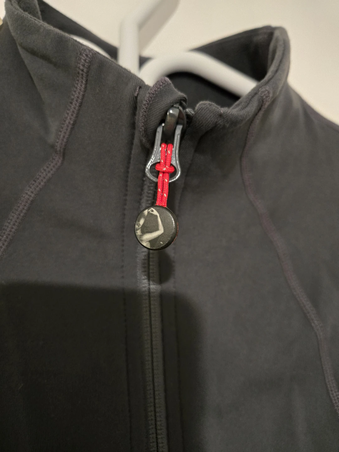 Lululemon Athletic Full Zip Jacket with Thumbholes - photo 5