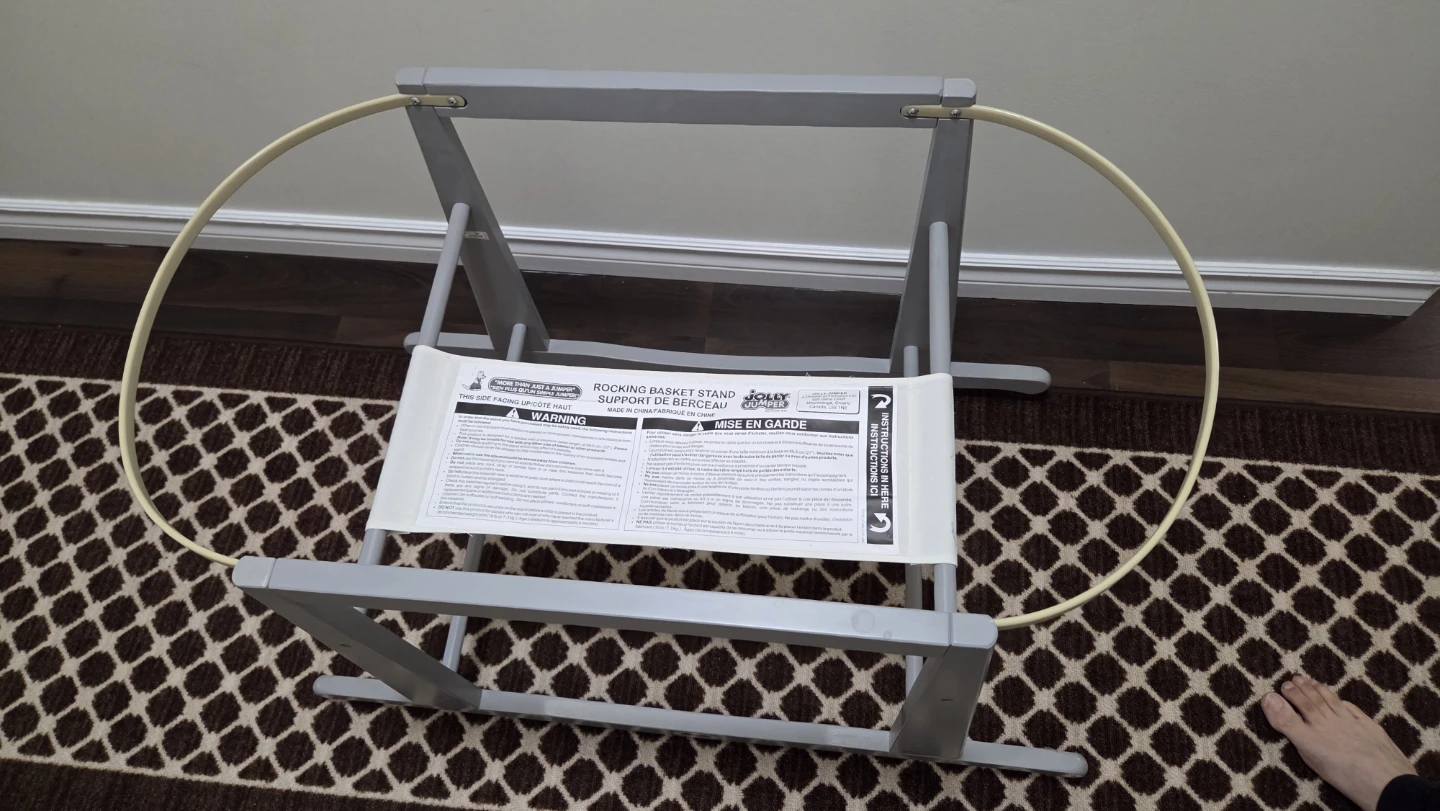 Jolly Rocking Basket Stand
