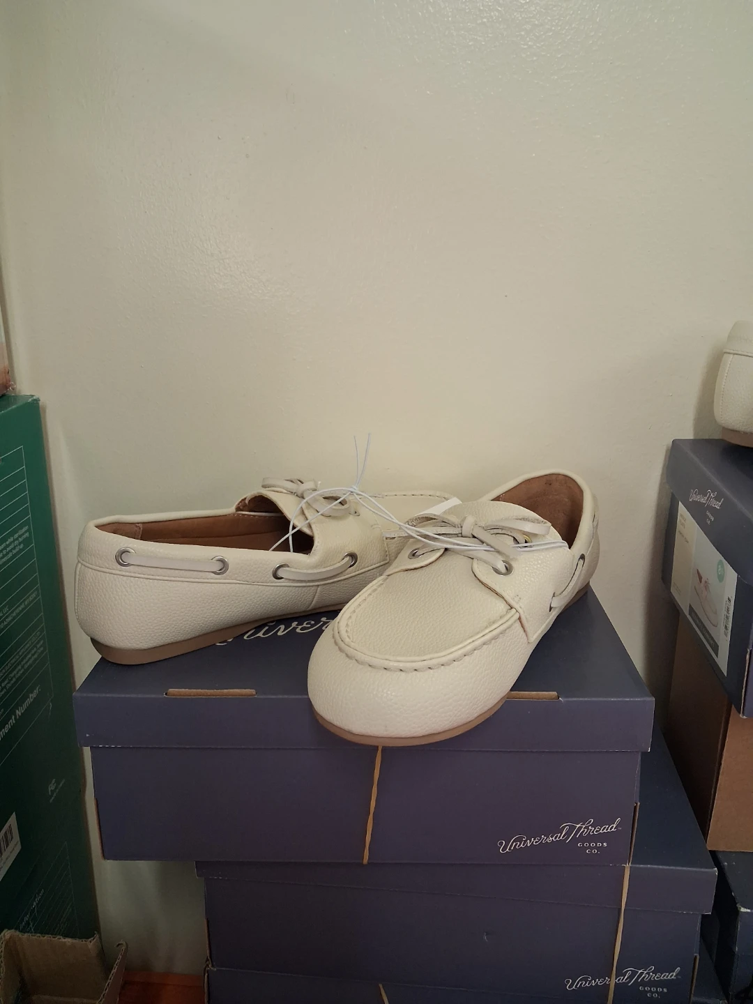 Universal Thread Women's Moccasin Loafers White Size 7 - photo 4