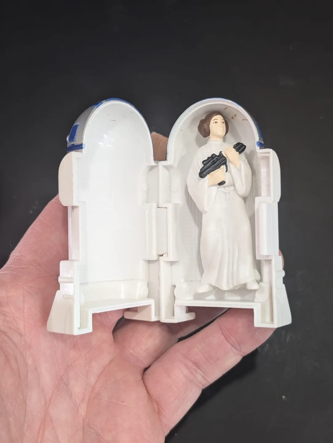 Star Wars R2-D2 Action Figure with Princess Leia - photo 2