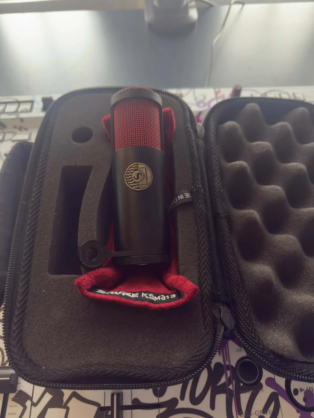 Shure KSM313 Microphone in Carrying Case - photo 3