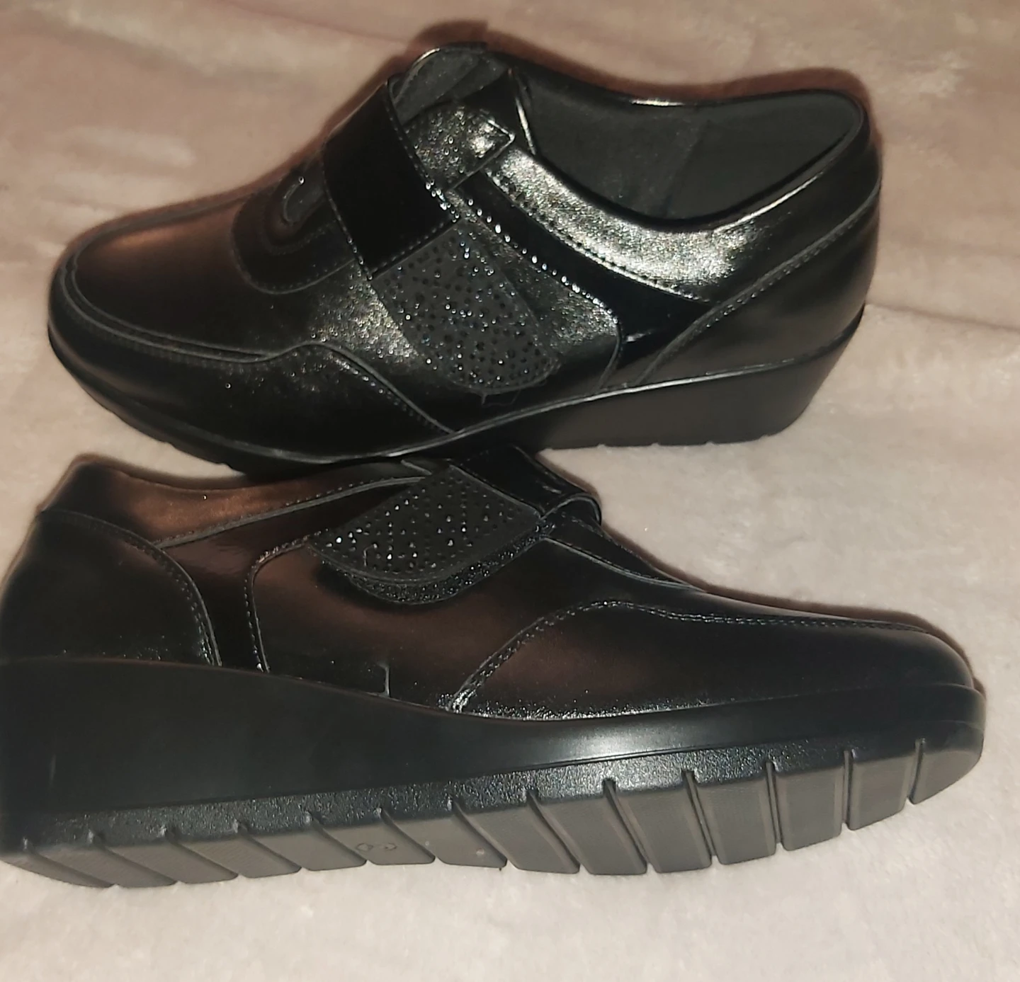 Codia Black Women's Comfort Shoes