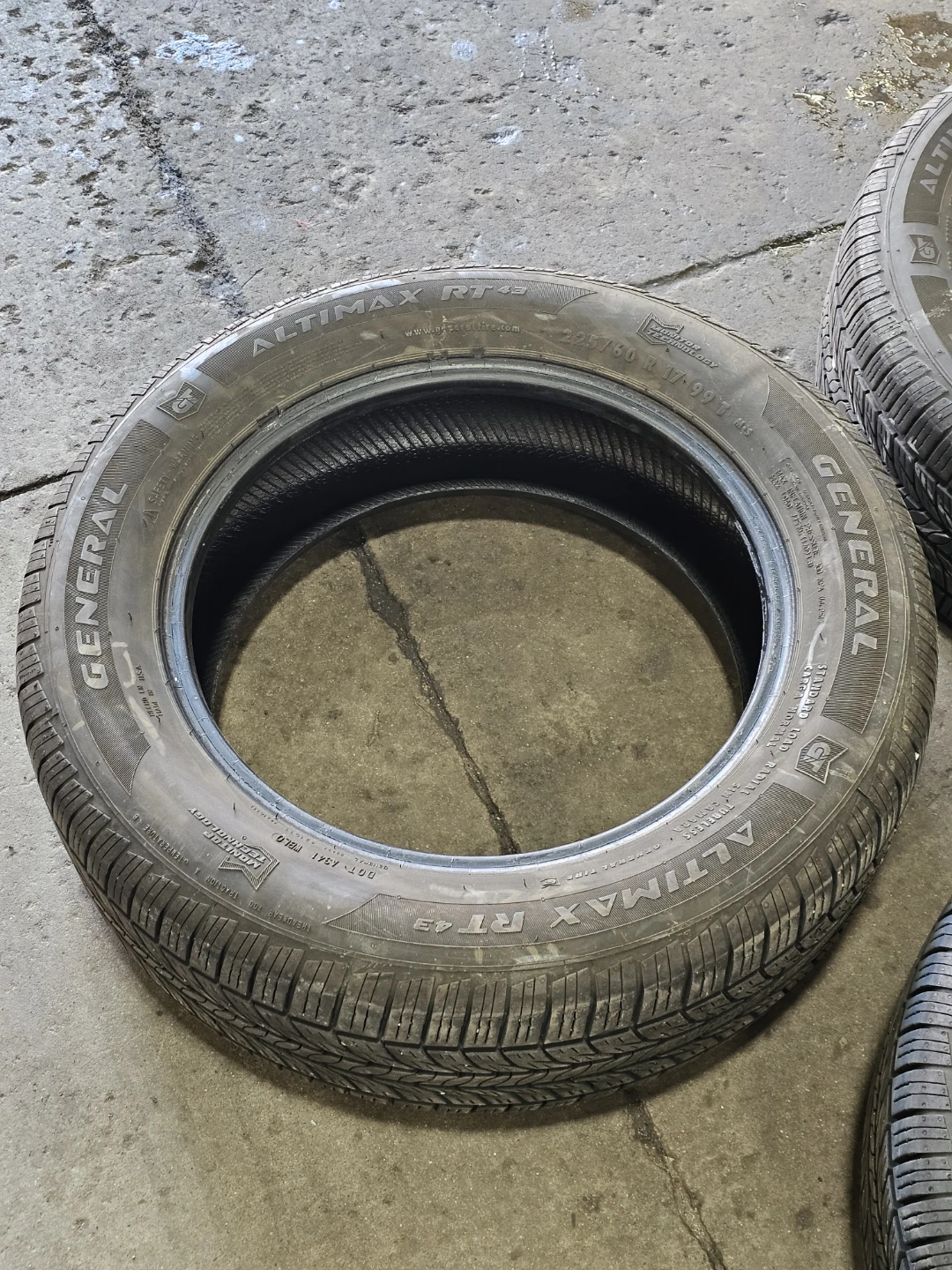 Summer Tires 225/60R17 General Altimax RT - photo 2
